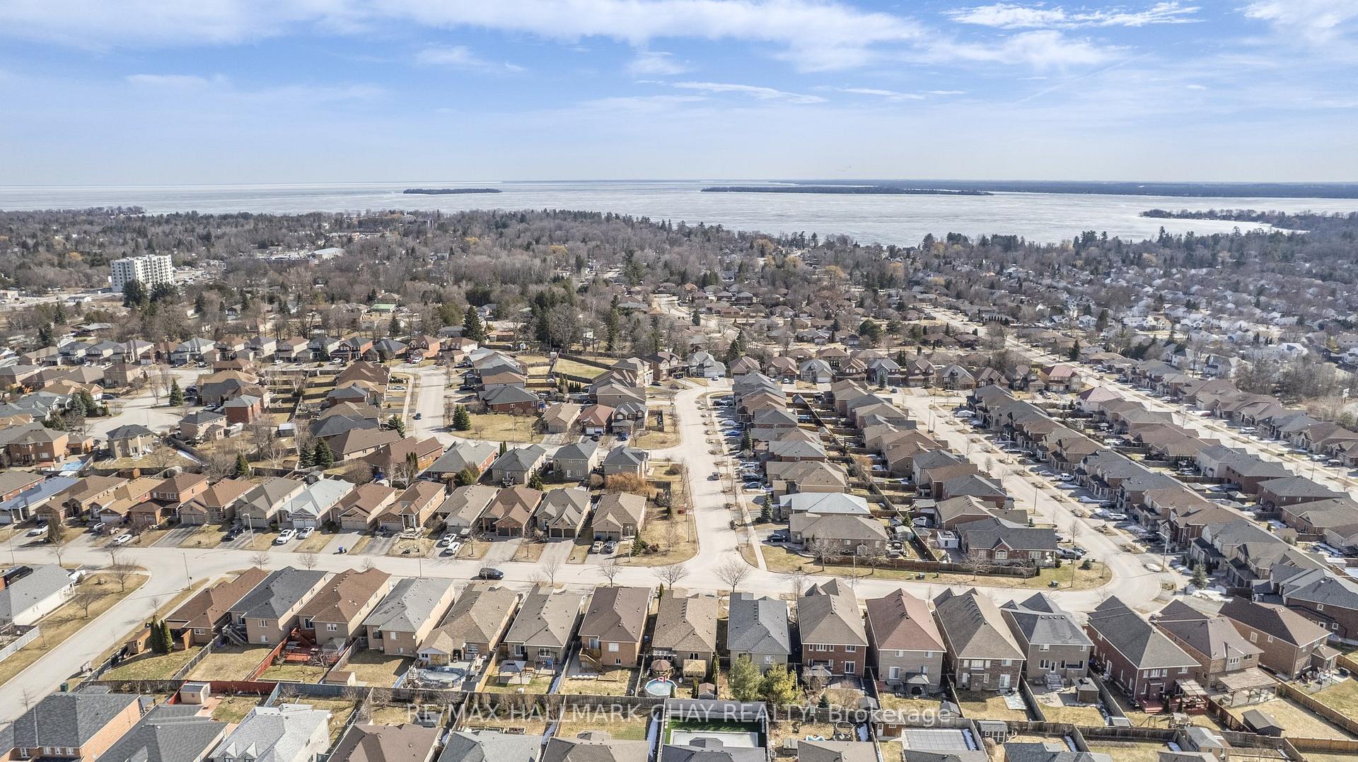 Photo 16 of 1179 Mitchell Court, Innisfil, Alcona — HOMEH