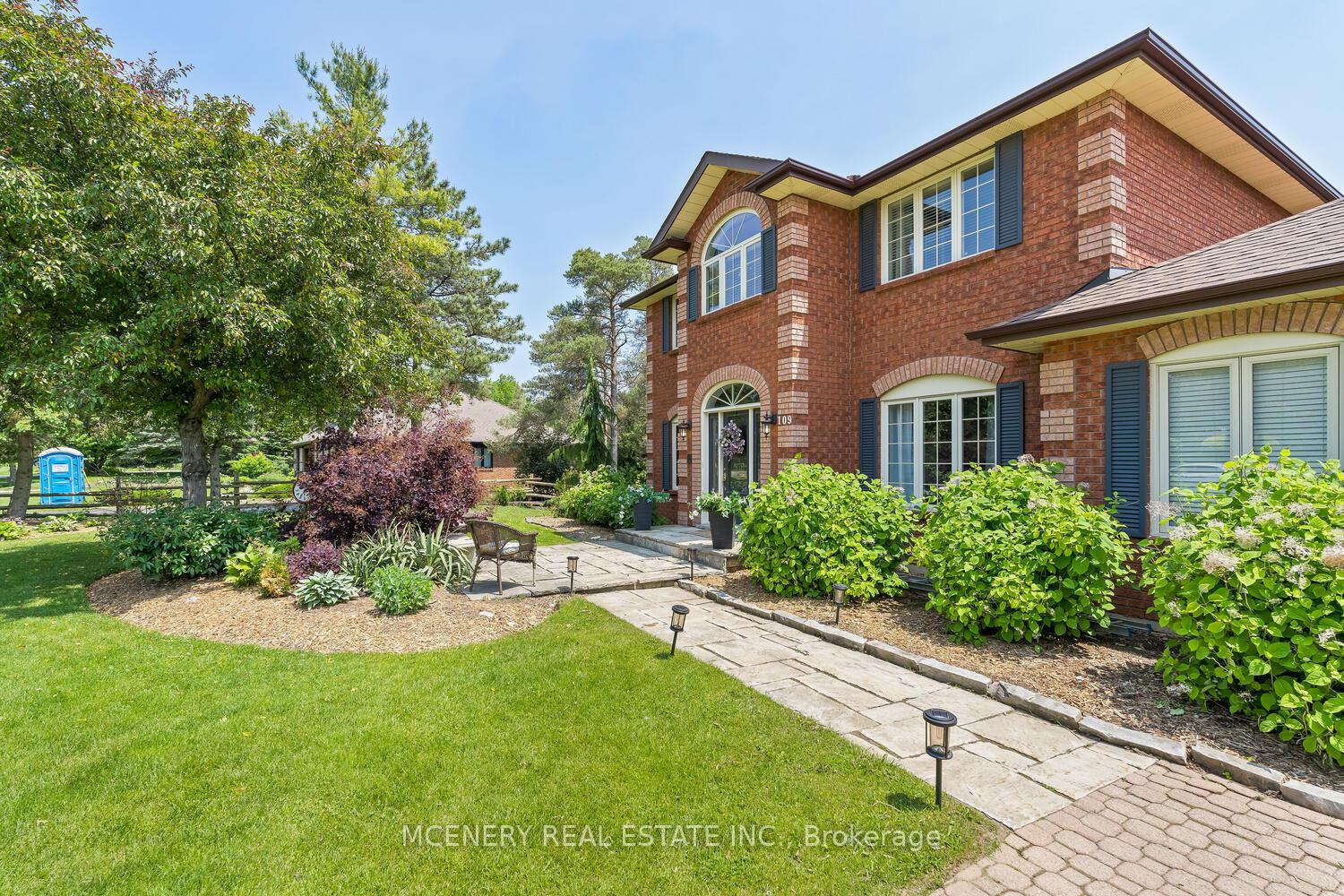 Photo 4 of 109 Cobblestone Place, Guelph/Eramosa, Rockwood — HOMEH