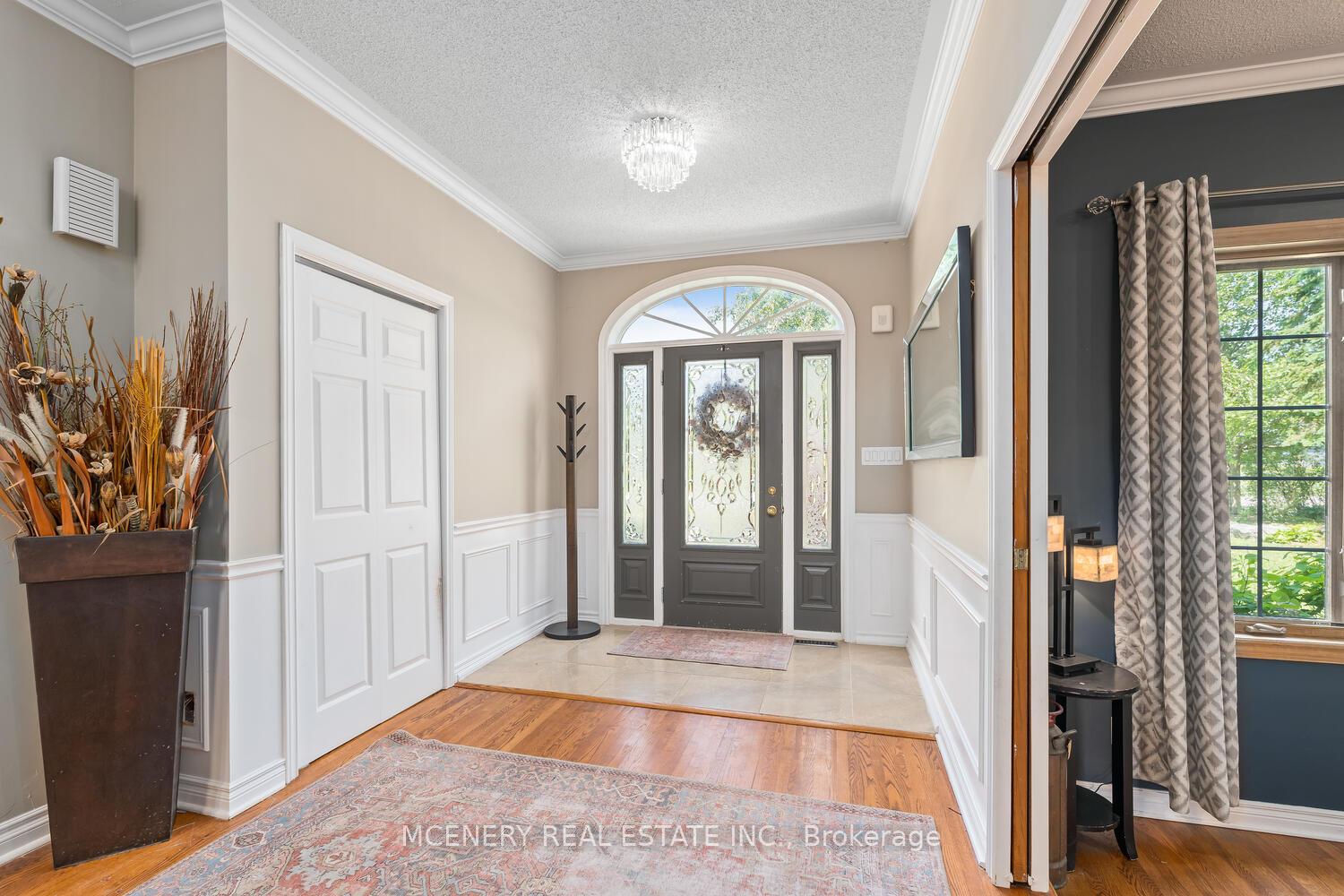 Photo 3 of 109 Cobblestone Place, Guelph/Eramosa, Rockwood — HOMEH