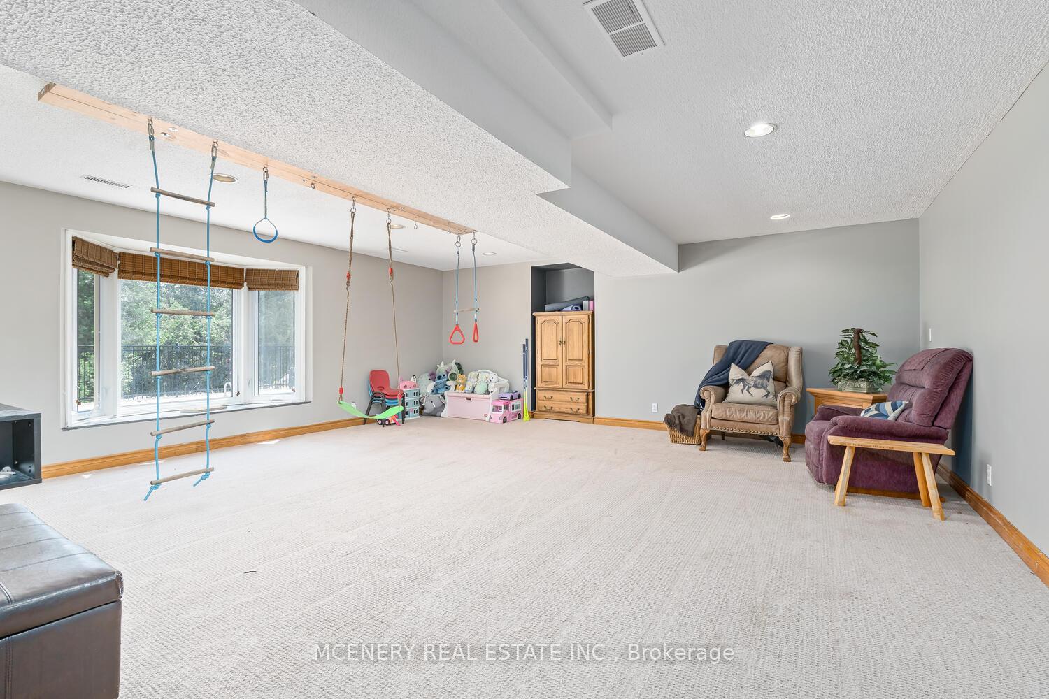 Photo 37 of 109 Cobblestone Place, Guelph/Eramosa, Rockwood — HOMEH