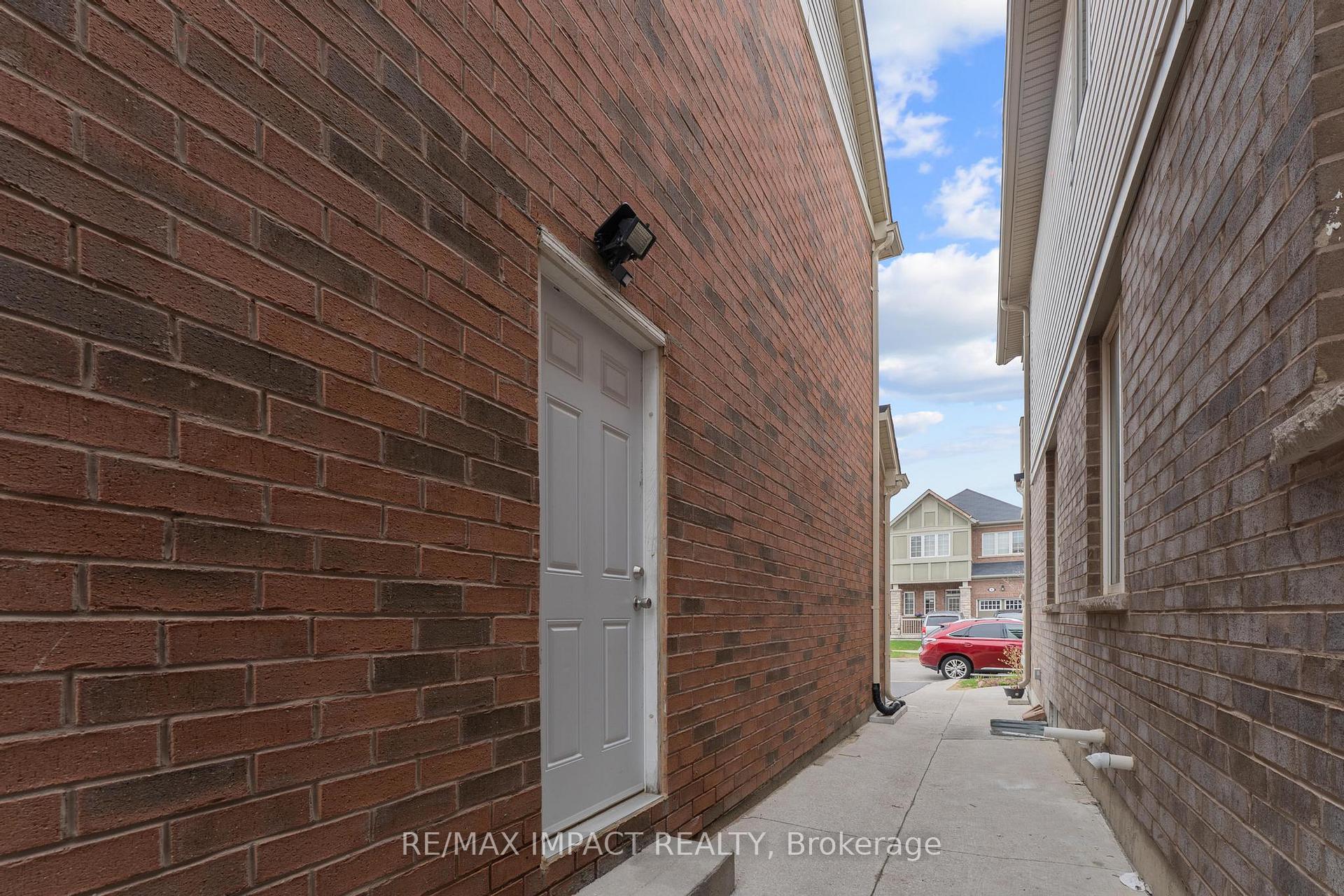 Photo 14 of 5 Jemima Road, Brampton, Northwest Brampton — HOMEH