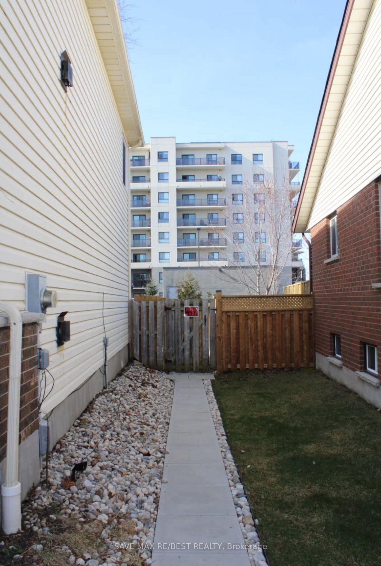 Photo 15 of 351 Stephanie Drive, Guelph, Willow West/Sugarbush/West Acres — HOMEH