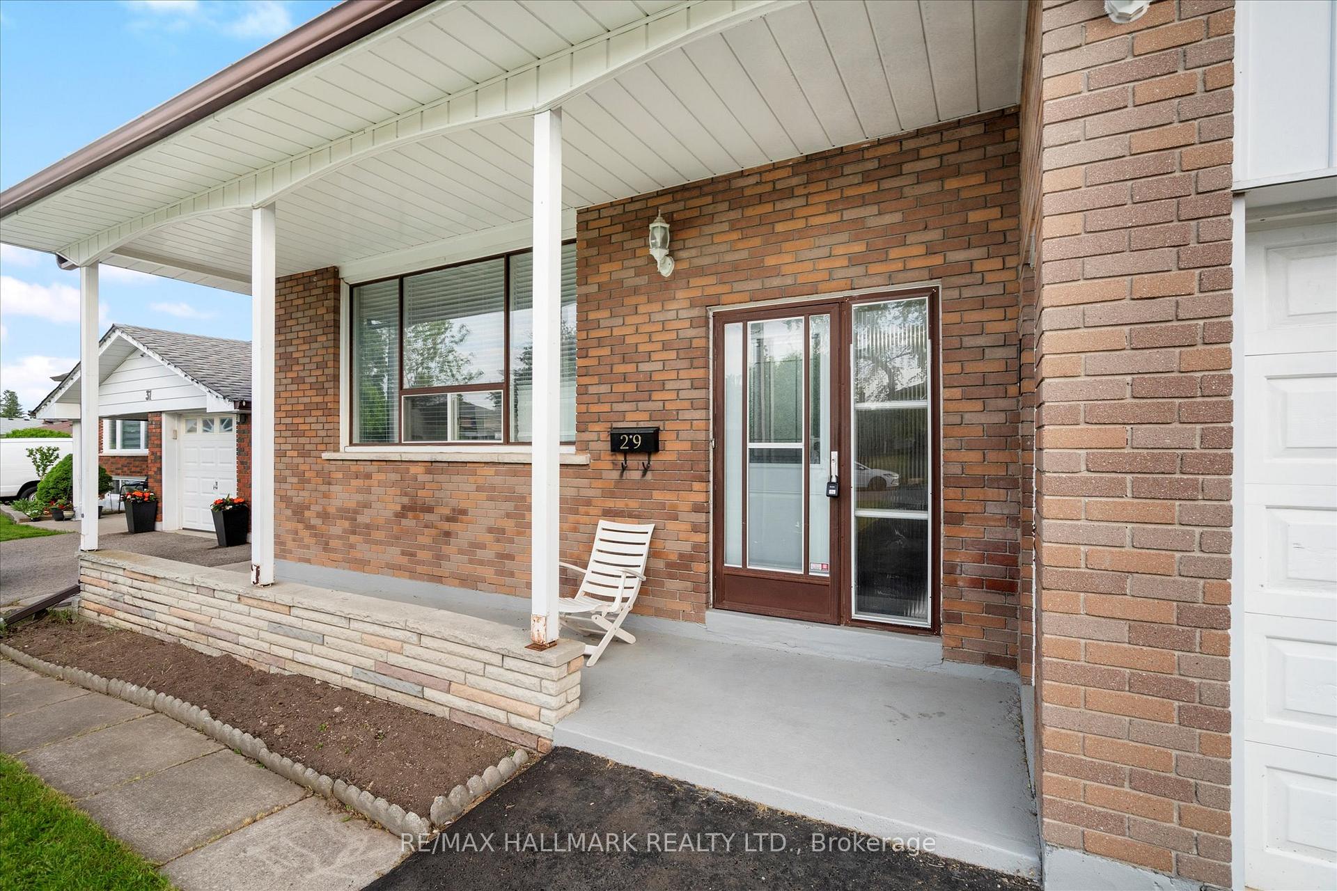 Photo 44 of 29 Chipper Crescent, Scarborough, Eglinton East — HOMEH