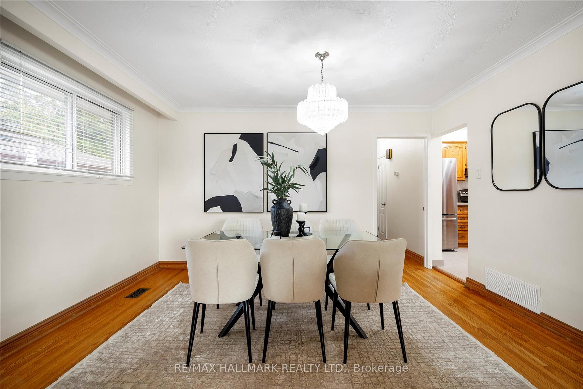 Photo 9 of 29 Chipper Crescent, Scarborough, Eglinton East — HOMEH