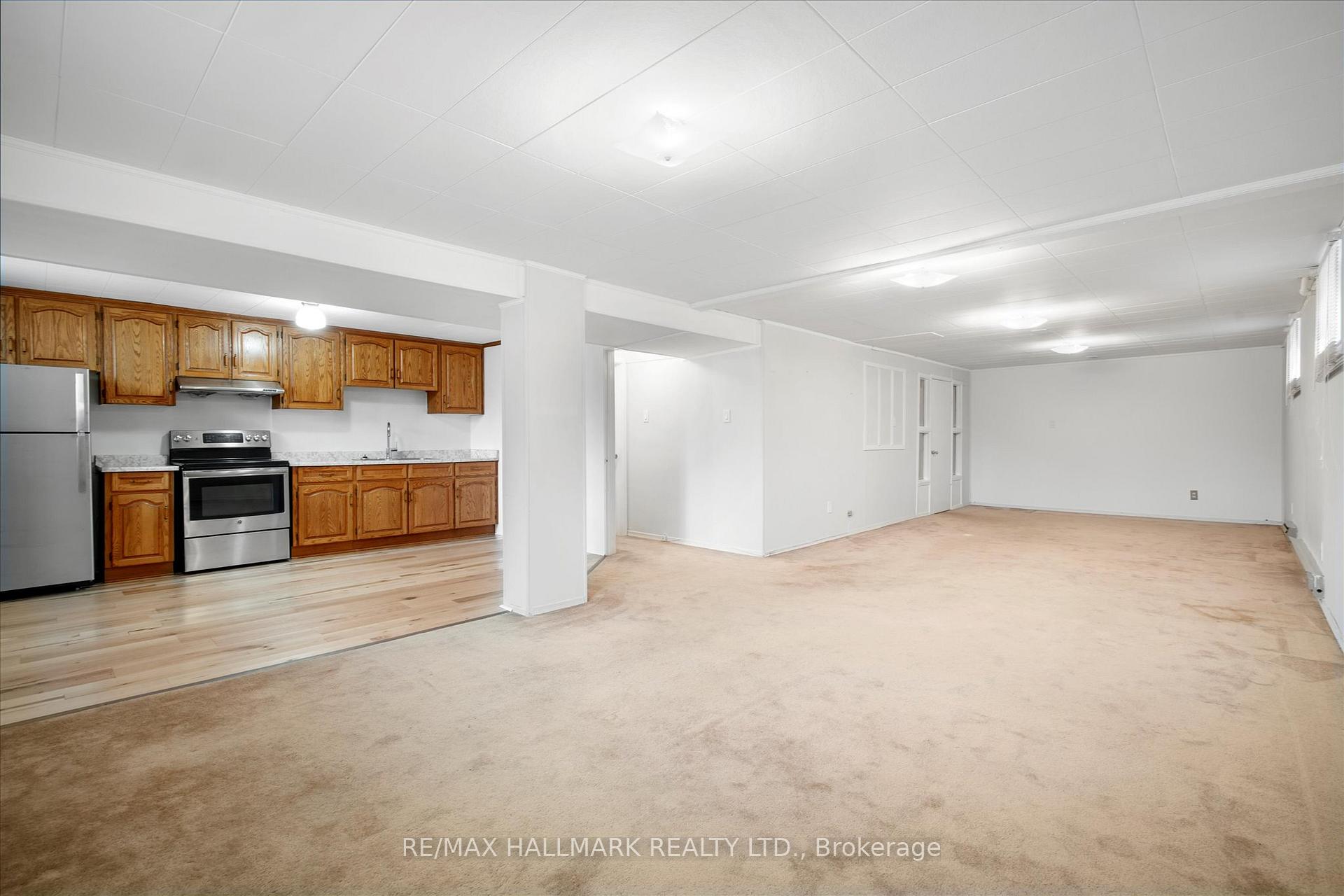 Photo 23 of 29 Chipper Crescent, Scarborough, Eglinton East — HOMEH