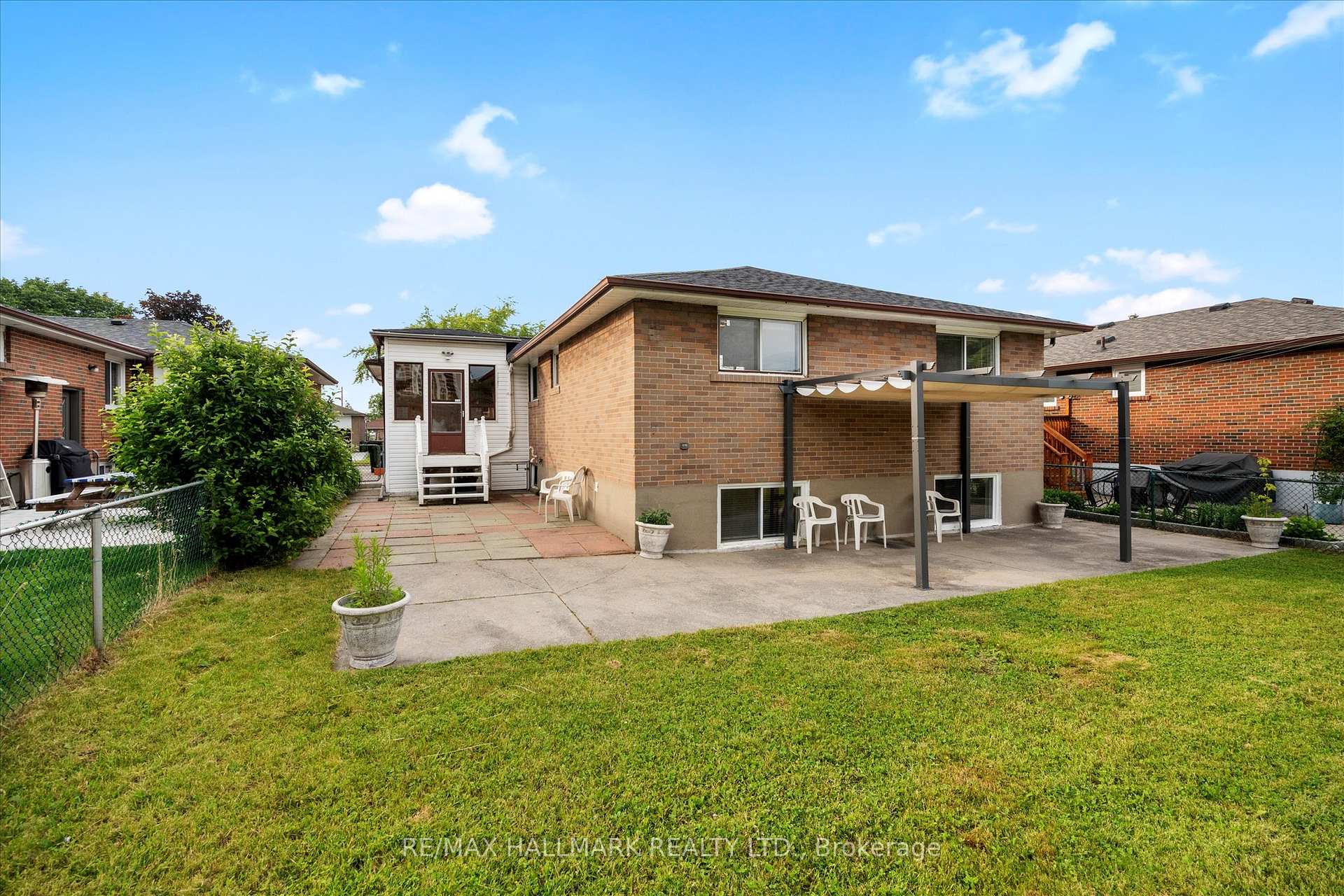 Photo 35 of 29 Chipper Crescent, Scarborough, Eglinton East — HOMEH