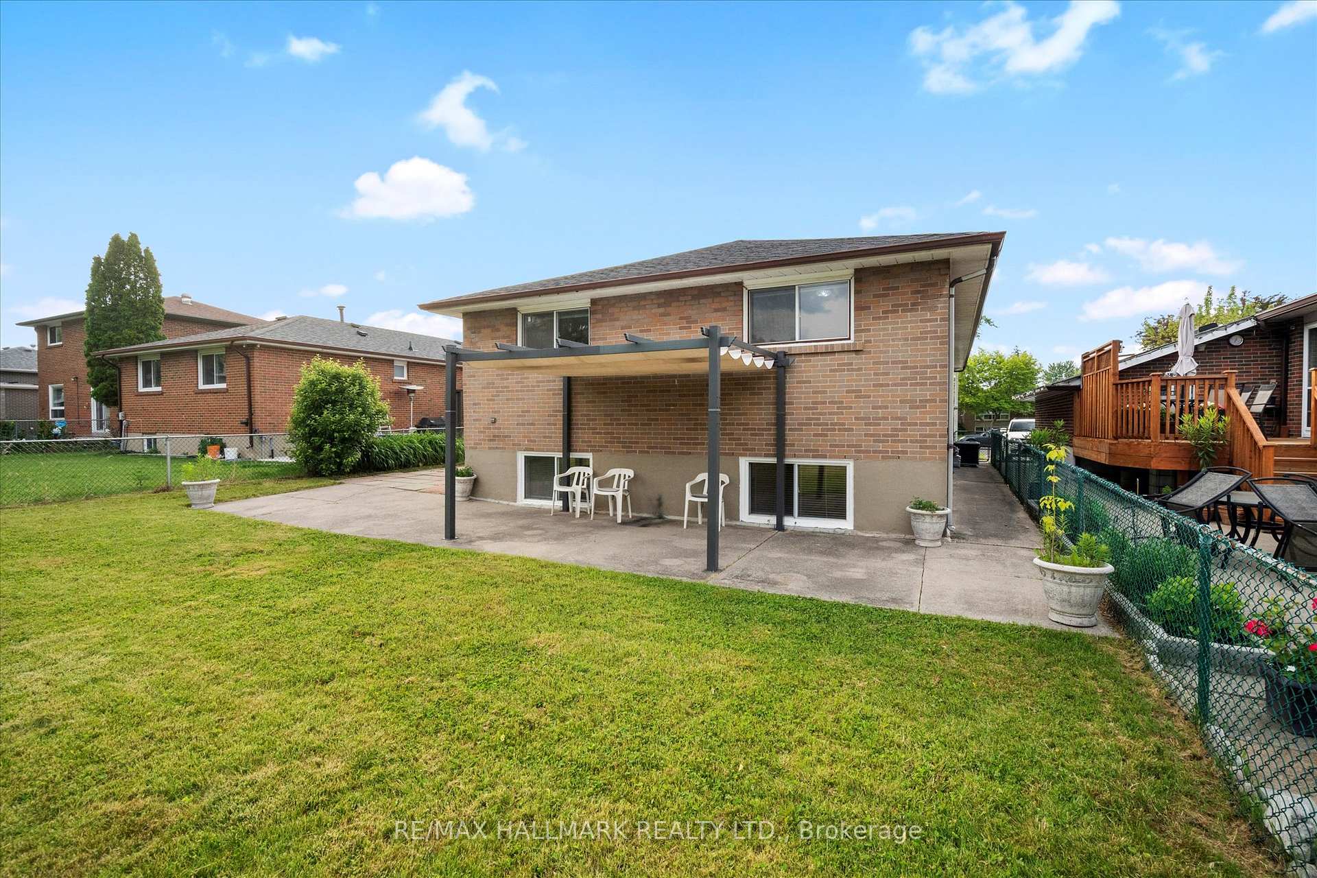 Photo 41 of 29 Chipper Crescent, Scarborough, Eglinton East — HOMEH