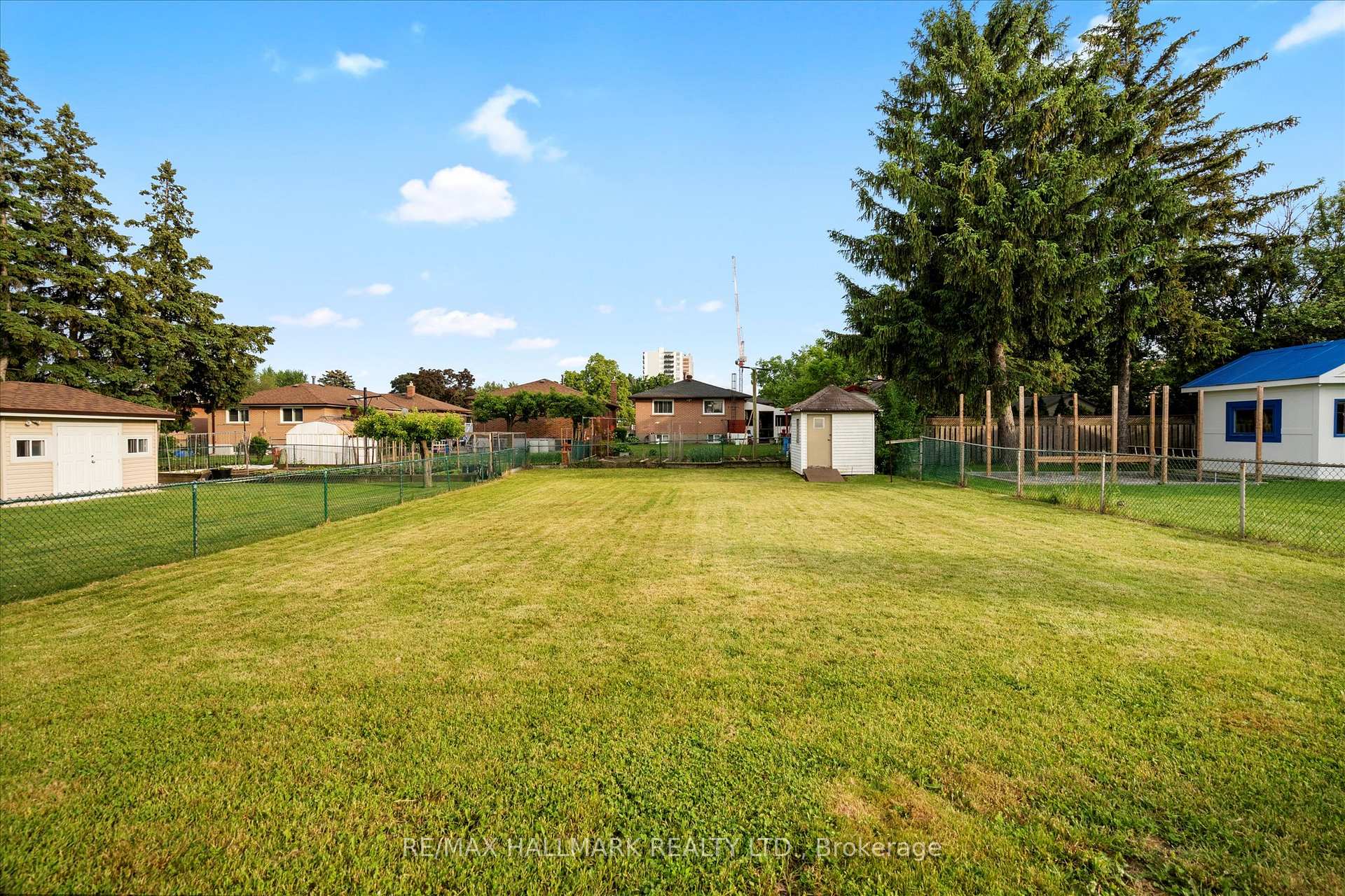 Photo 34 of 29 Chipper Crescent, Scarborough, Eglinton East — HOMEH