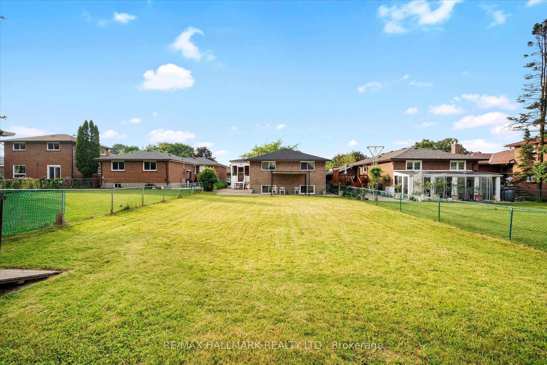 Photo 40 of 29 Chipper Crescent, Scarborough, Eglinton East — HOMEH