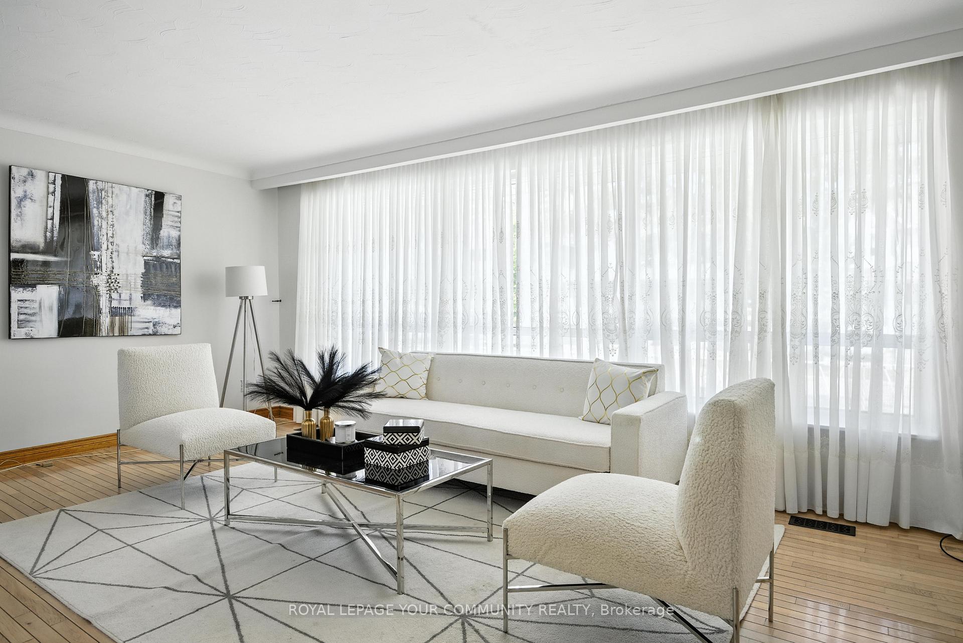 Photo 11 of 19 Acme Crescent, Etobicoke, Kingsview Village-The Westway — HOMEH