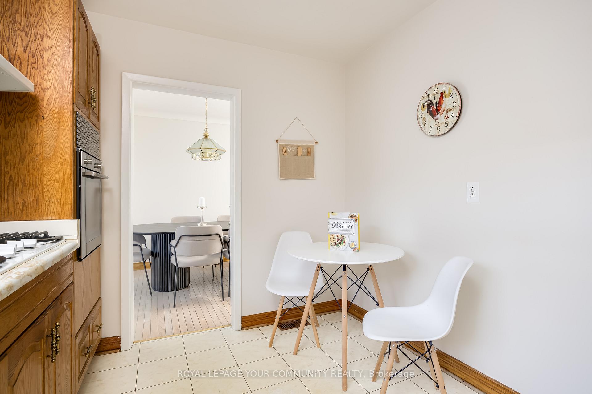 Photo 18 of 19 Acme Crescent, Etobicoke, Kingsview Village-The Westway — HOMEH