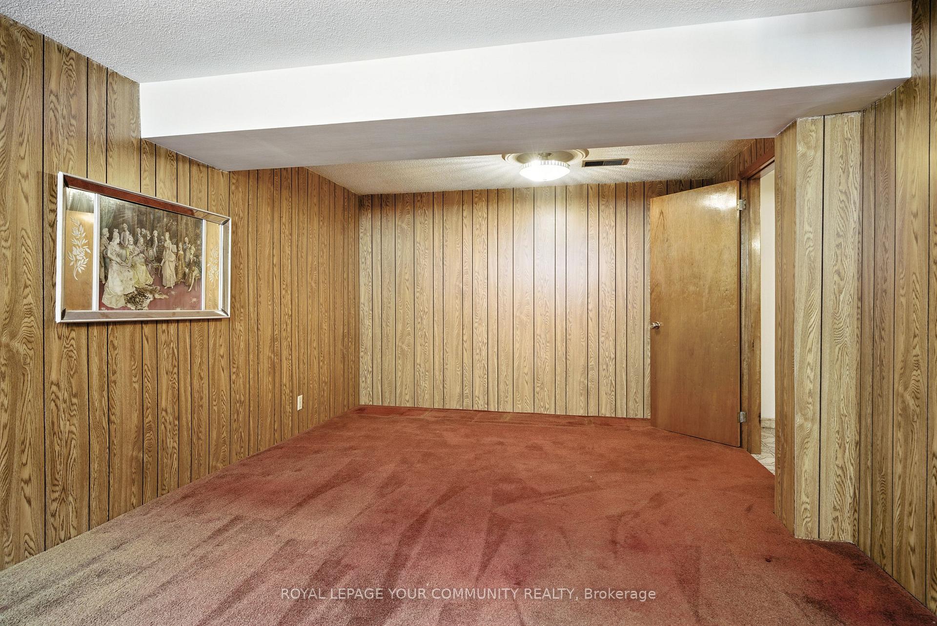 Photo 26 of 19 Acme Crescent, Etobicoke, Kingsview Village-The Westway — HOMEH