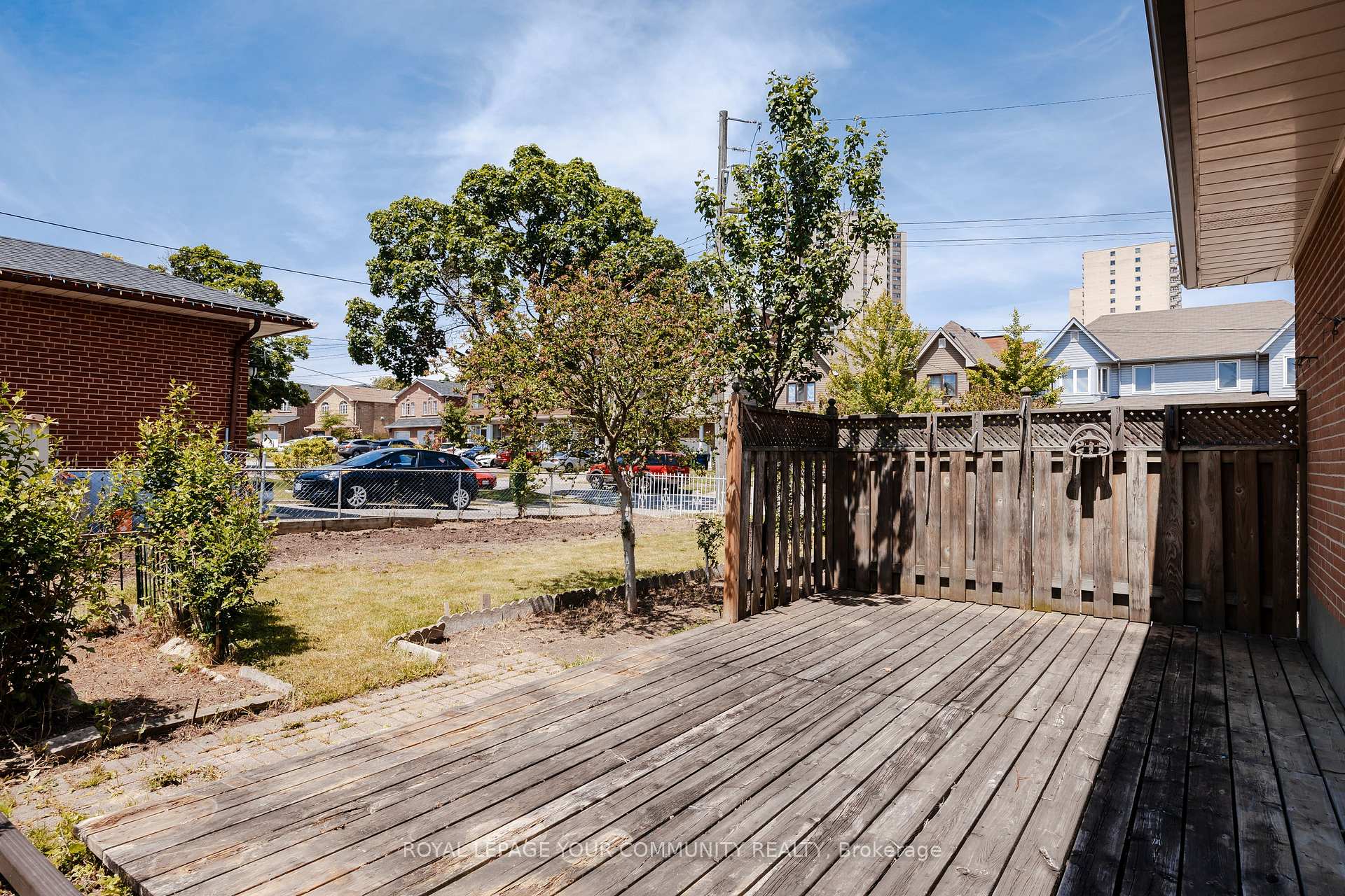 Photo 23 of 19 Acme Crescent, Etobicoke, Kingsview Village-The Westway — HOMEH