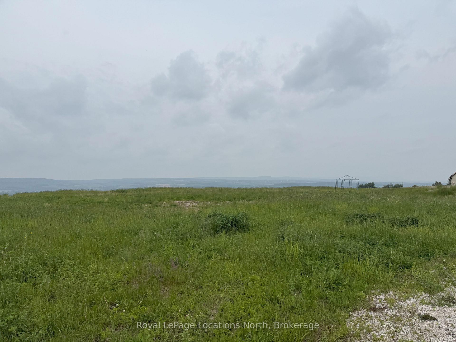 Photo 6 of 7488 15/16 Side Road, Clearview, Rural Clearview — HOMEH