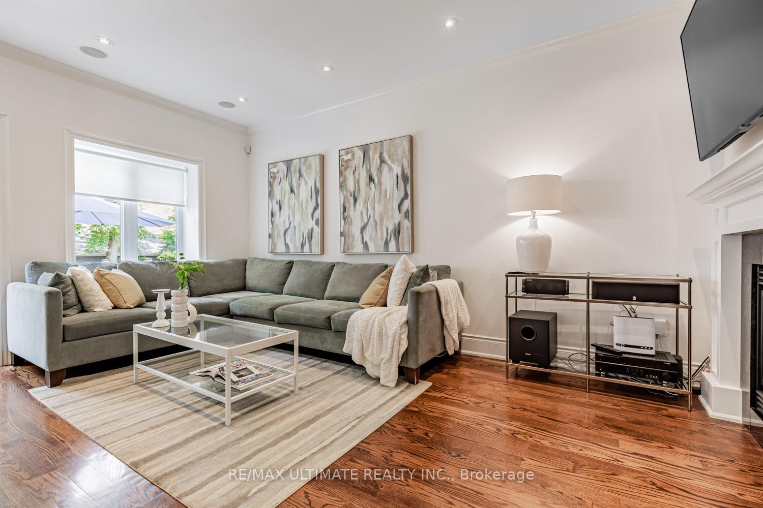 Photo 18 of 54 Burncrest Drive, Toronto, Bedford Park-Nortown — HOMEH