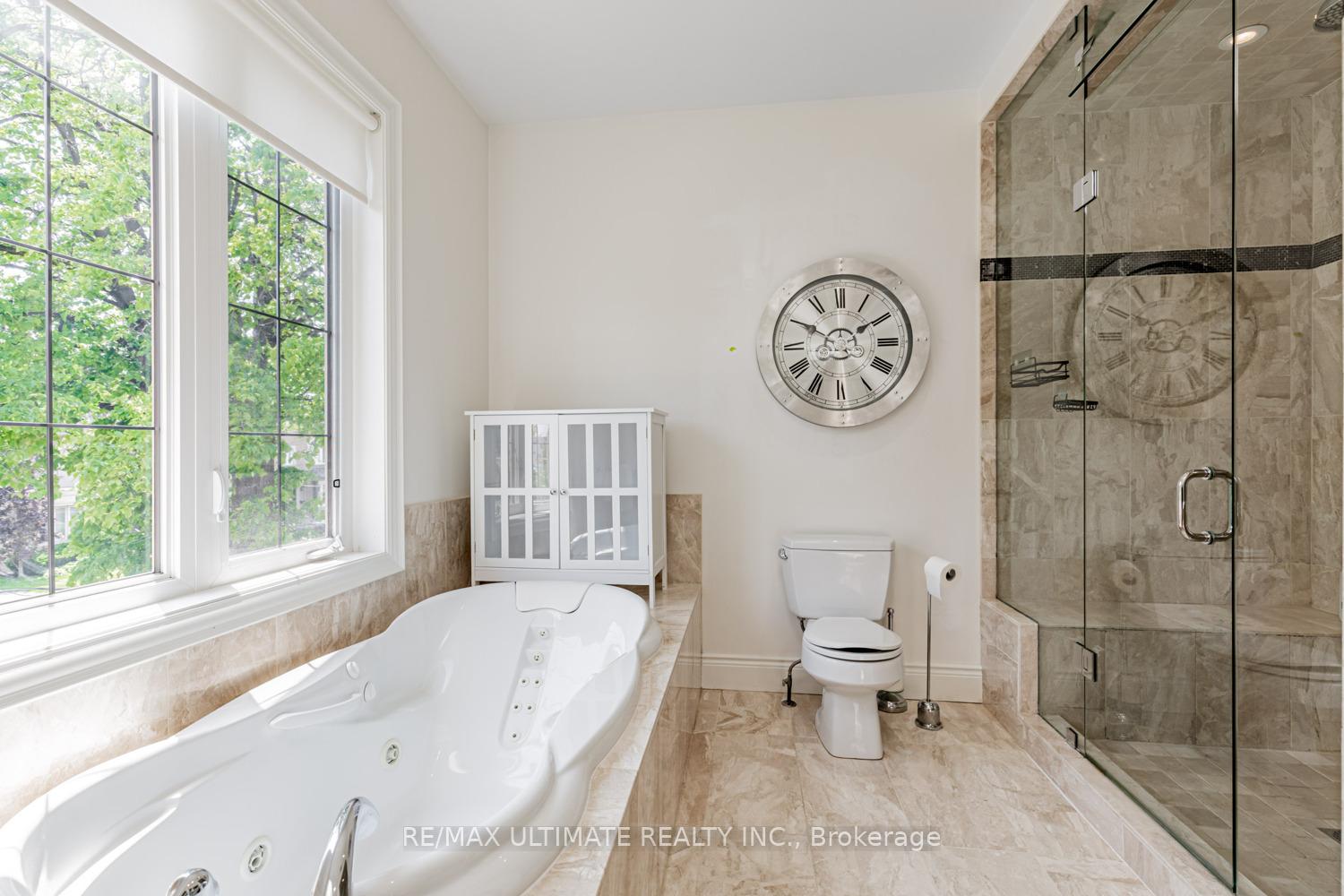 Photo 13 of 54 Burncrest Drive, Toronto, Bedford Park-Nortown — HOMEH