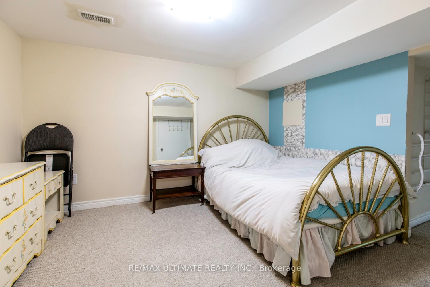 Photo 12 of 54 Burncrest Drive, Toronto, Bedford Park-Nortown — HOMEH