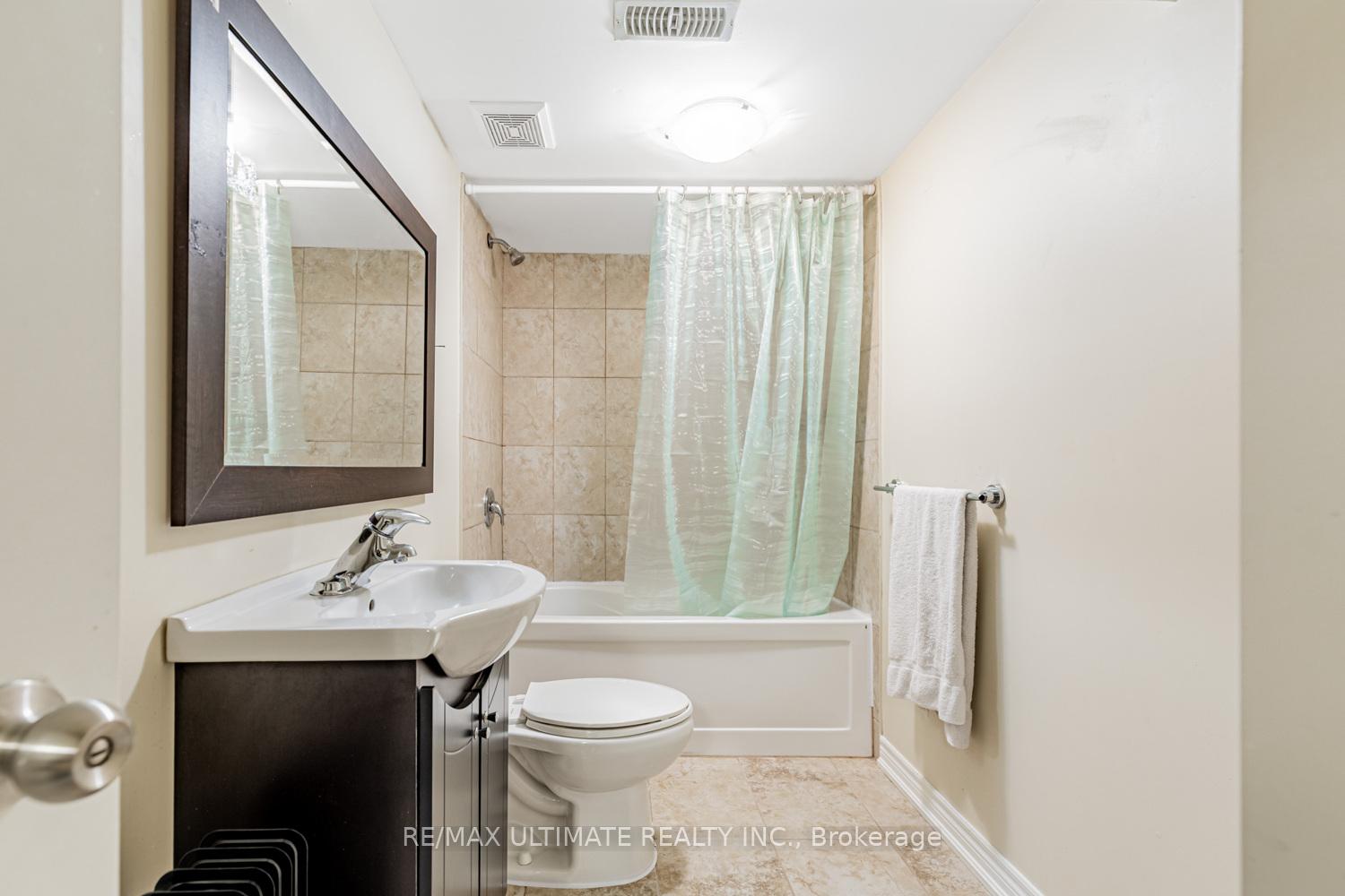 Photo 26 of 54 Burncrest Drive, Toronto, Bedford Park-Nortown — HOMEH