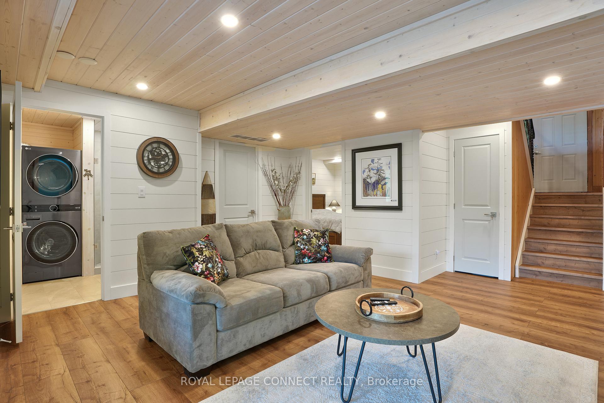 Photo 16 of 3 Irwin Lane, Hastings Highlands, Herschel Ward — HOMEH