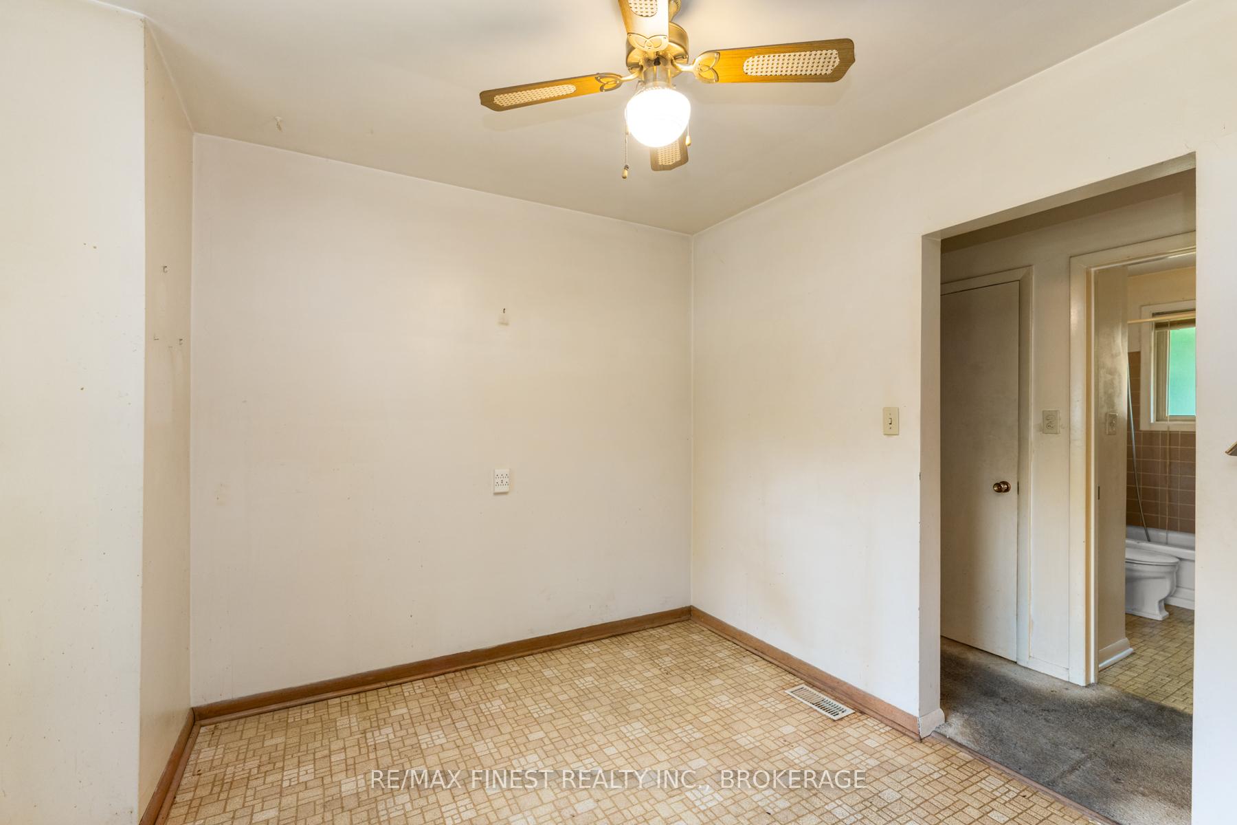 Photo 44 of 24 Holland Crescent, Kingston, Central City West — HOMEH
