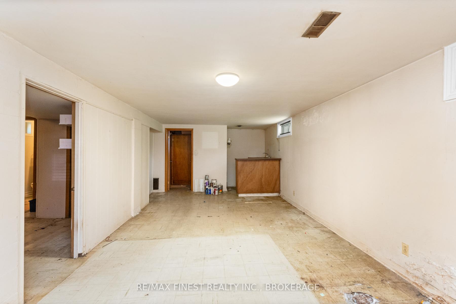 Photo 48 of 24 Holland Crescent, Kingston, Central City West — HOMEH