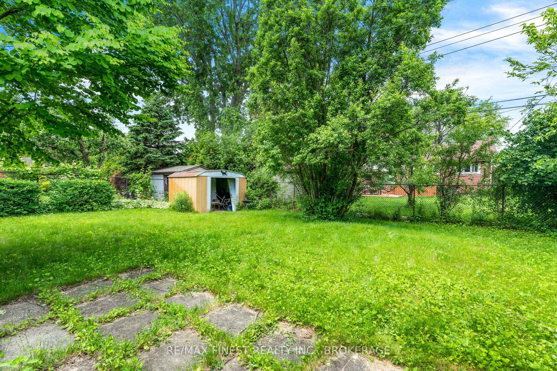 Photo 32 of 24 Holland Crescent, Kingston, Central City West — HOMEH