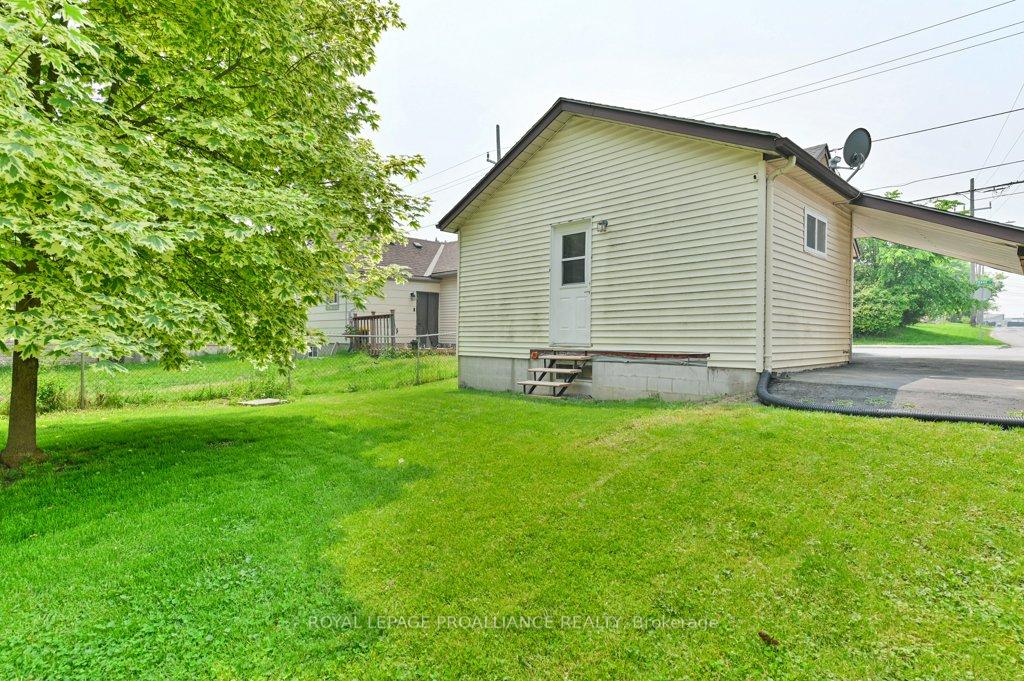 Photo 20 of 77 Frank Street, Belleville, Belleville Ward — HOMEH