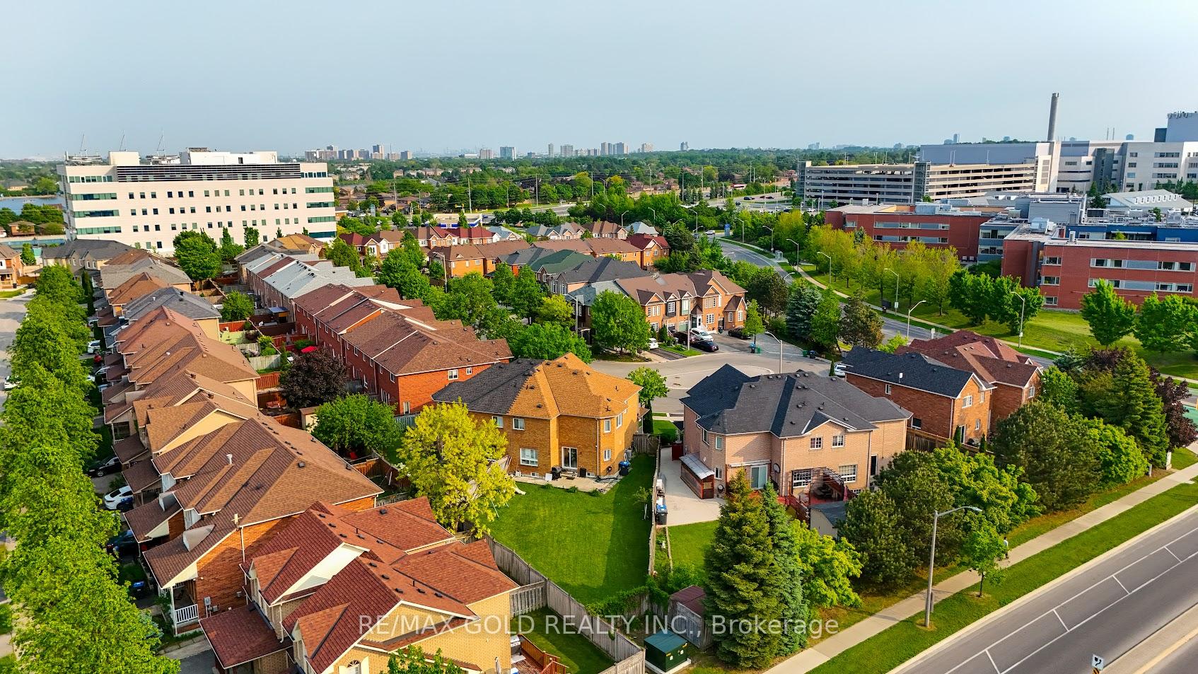Photo 29 of 66 Thunderbird Trail, Brampton, Sandringham-Wellington — HOMEH