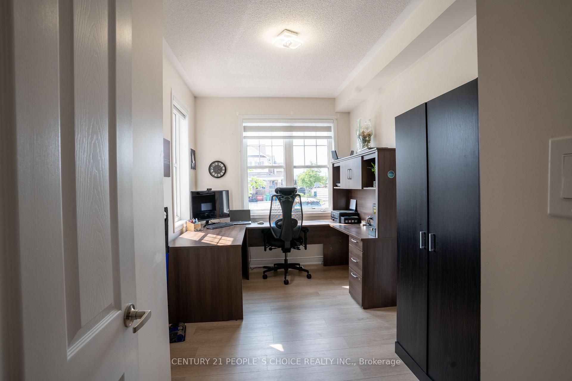 Photo 5 of 157 Buick Boulevard, Brampton, Northwest Brampton — HOMEH