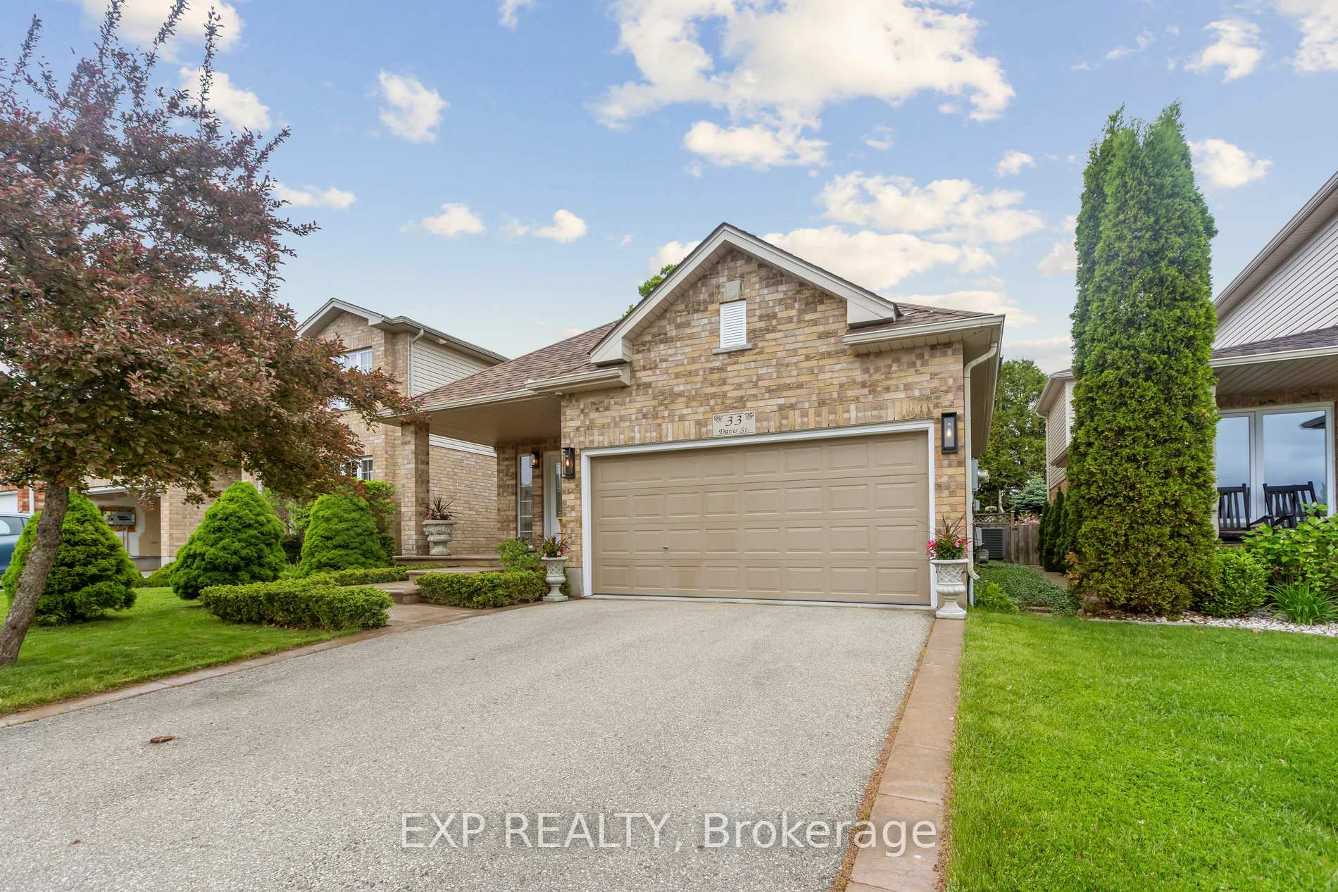Photo 2 of 33 Davis Street, Guelph, Grange Road — HOMEH