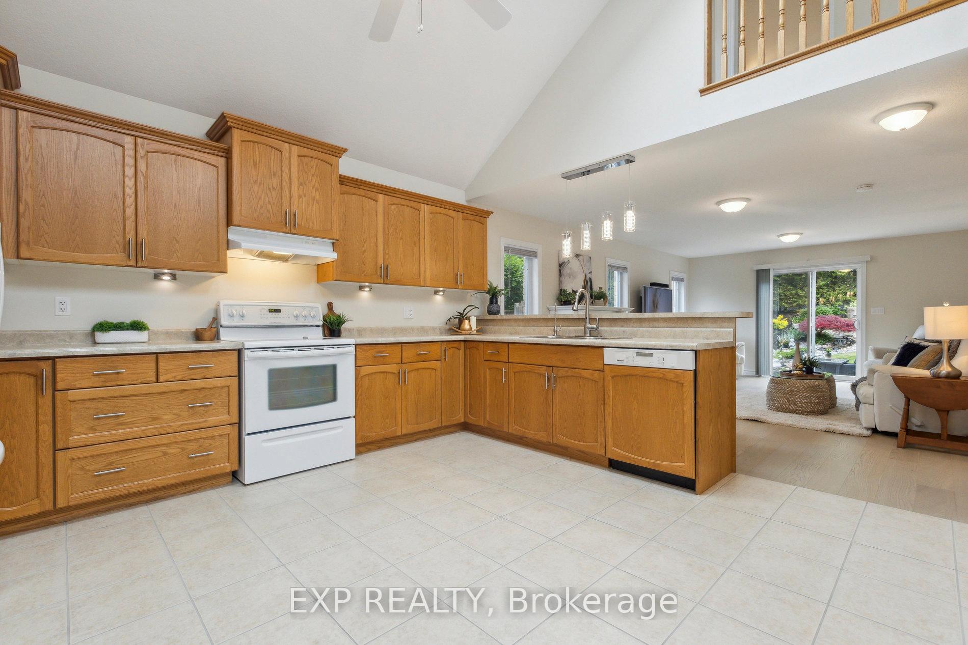 Photo 17 of 33 Davis Street, Guelph, Grange Road — HOMEH