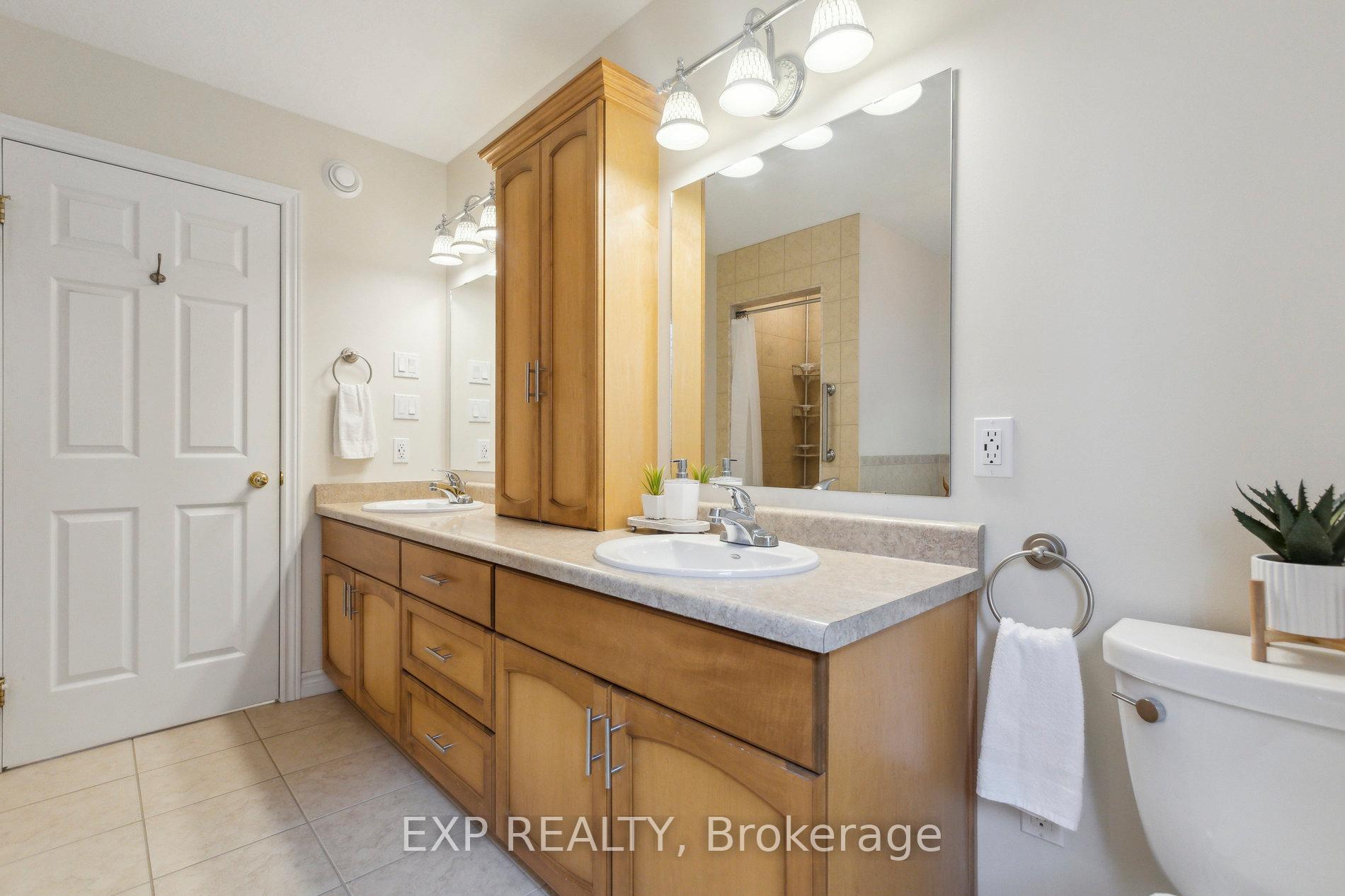 Photo 9 of 33 Davis Street, Guelph, Grange Road — HOMEH