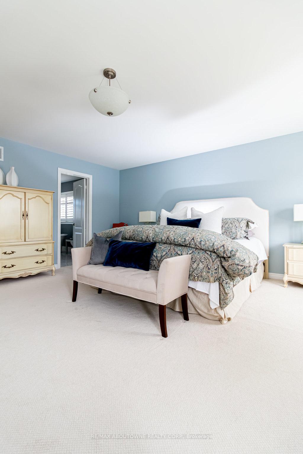 Photo 13 of 40 Delrosa Way, Hamilton, Winona Park — HOMEH