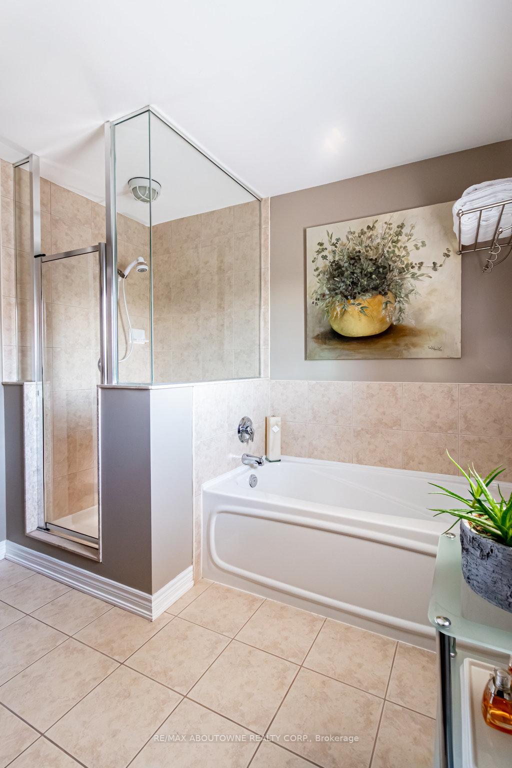Photo 28 of 40 Delrosa Way, Hamilton, Winona Park — HOMEH