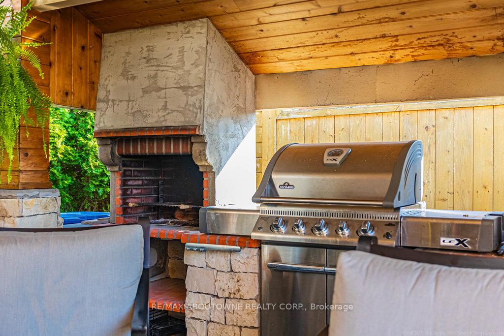 Photo 37 of 40 Delrosa Way, Hamilton, Winona Park — HOMEH