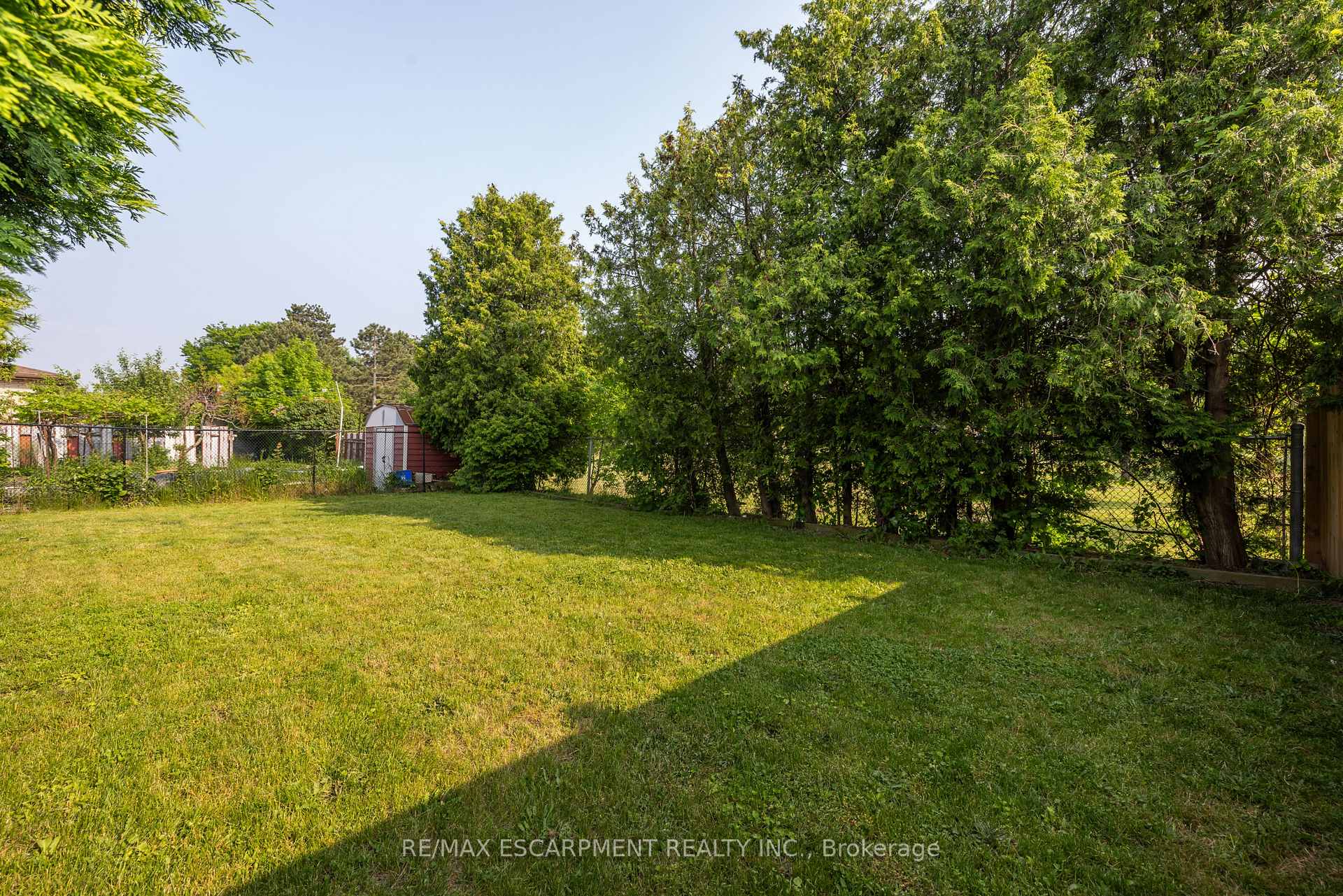 Photo 30 of 22 Glen Castle Drive, Hamilton, Stoney Creek — HOMEH