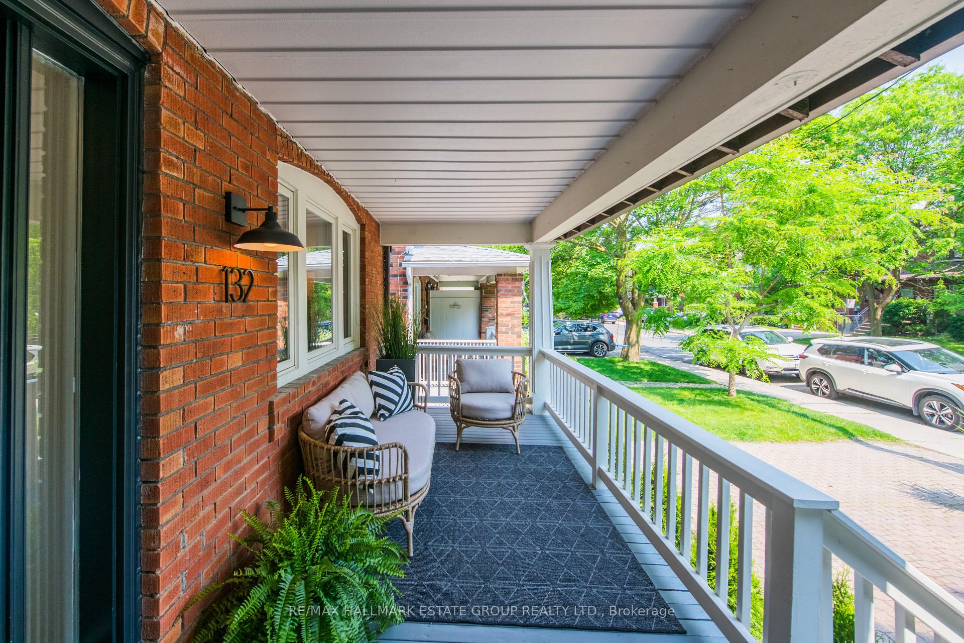 Photo 11 of 132 Douglas Avenue, Toronto, Bedford Park-Nortown — HOMEH