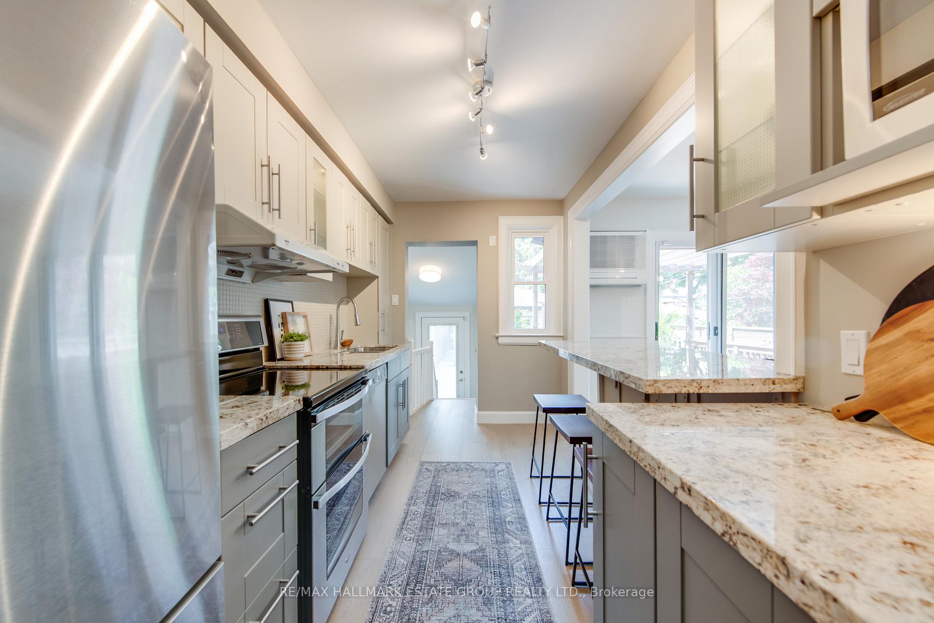 Photo 22 of 132 Douglas Avenue, Toronto, Bedford Park-Nortown — HOMEH