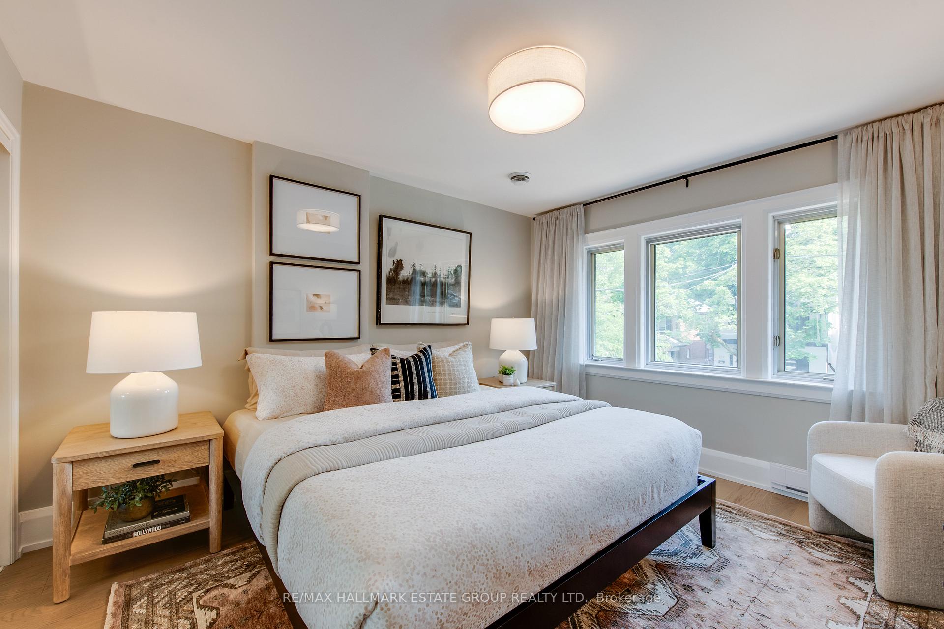 Photo 13 of 132 Douglas Avenue, Toronto, Bedford Park-Nortown — HOMEH