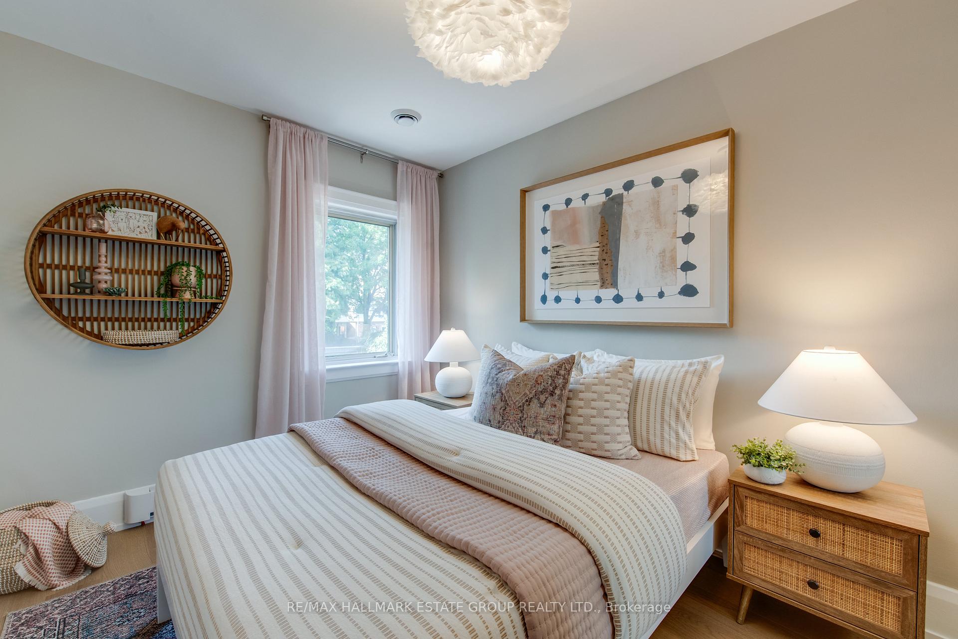 Photo 41 of 132 Douglas Avenue, Toronto, Bedford Park-Nortown — HOMEH