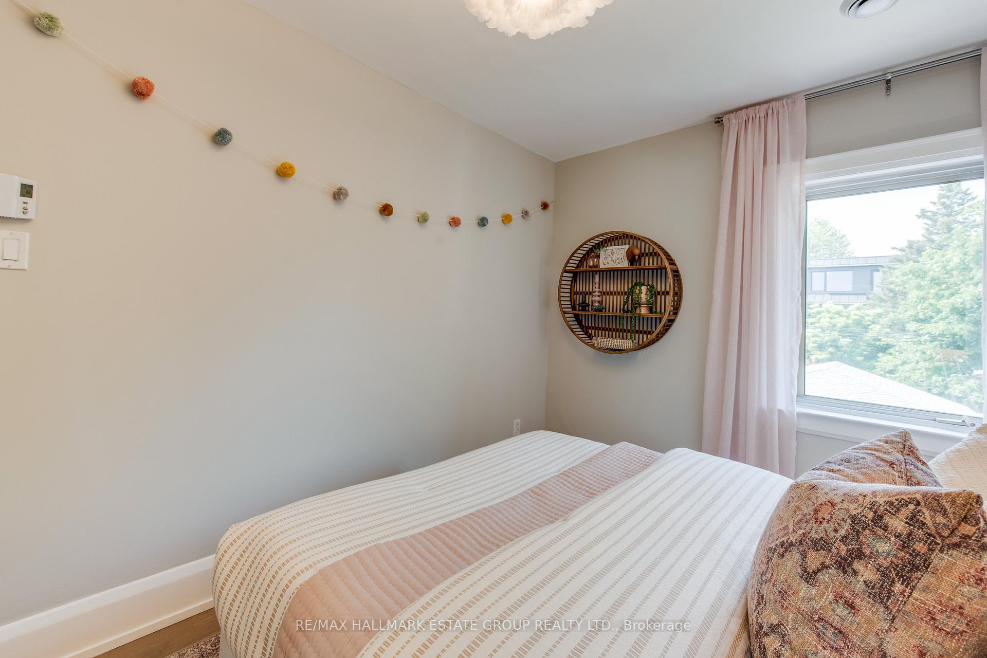 Photo 4 of 132 Douglas Avenue, Toronto, Bedford Park-Nortown — HOMEH