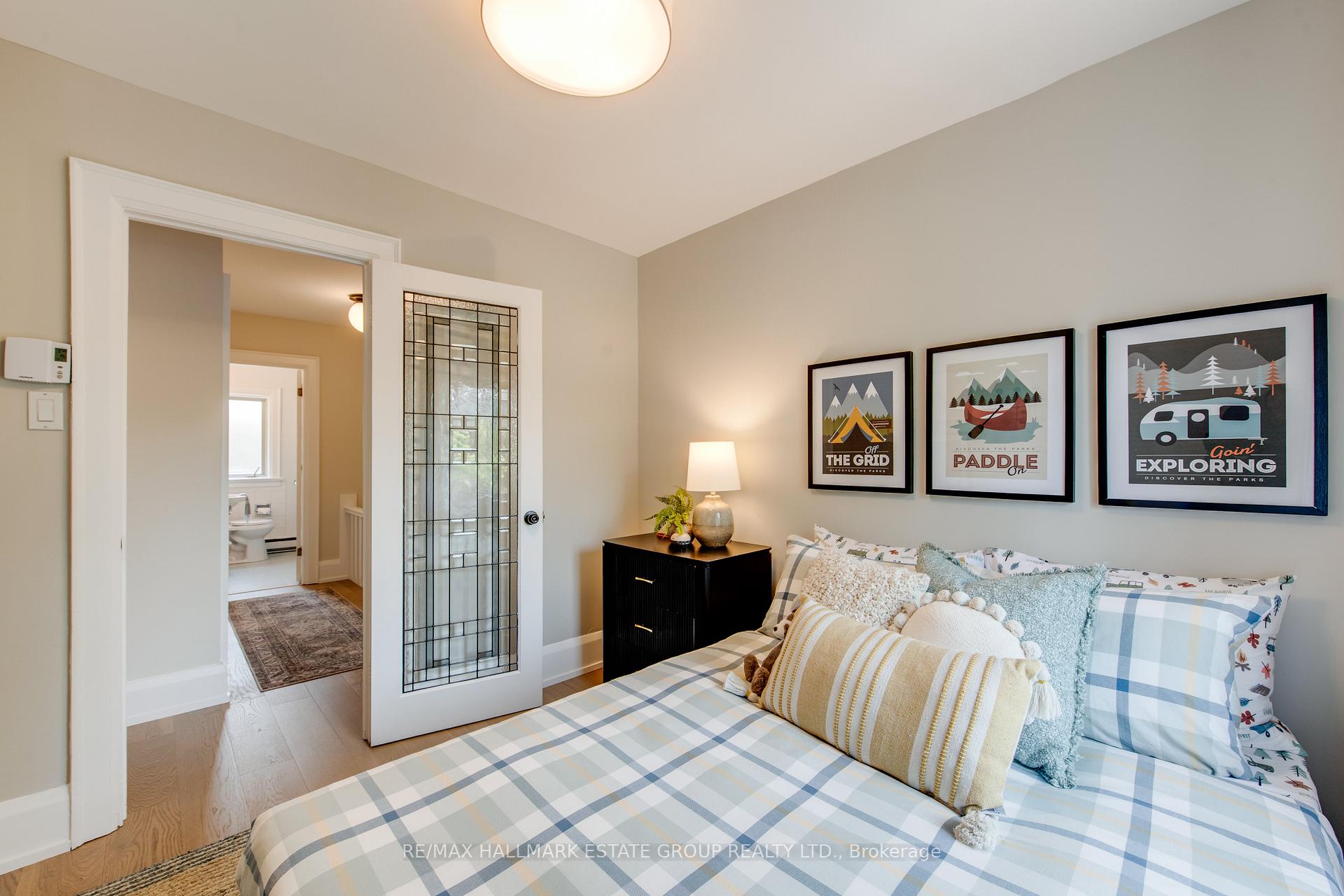 Photo 3 of 132 Douglas Avenue, Toronto, Bedford Park-Nortown — HOMEH