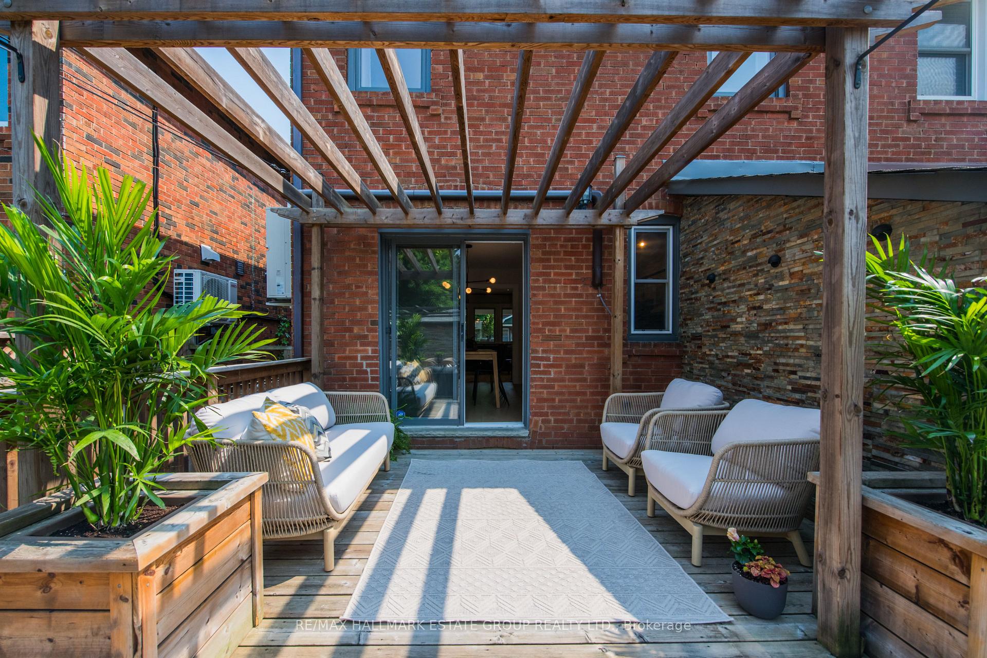 Photo 36 of 132 Douglas Avenue, Toronto, Bedford Park-Nortown — HOMEH