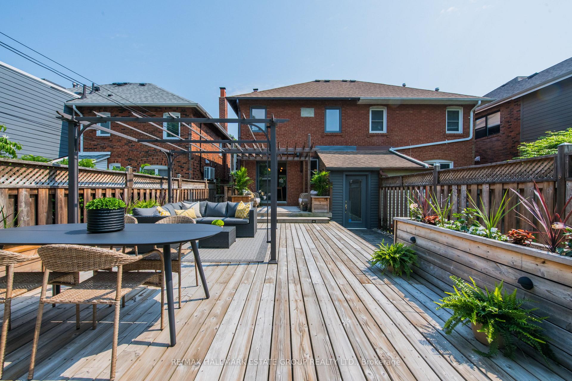 Photo 44 of 132 Douglas Avenue, Toronto, Bedford Park-Nortown — HOMEH