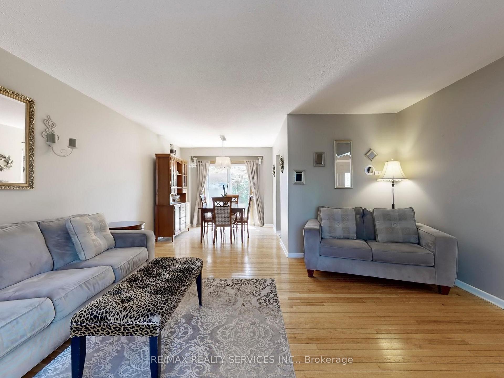 Photo 21 of 90 Jill Crescent, Brampton, Northgate — HOMEH