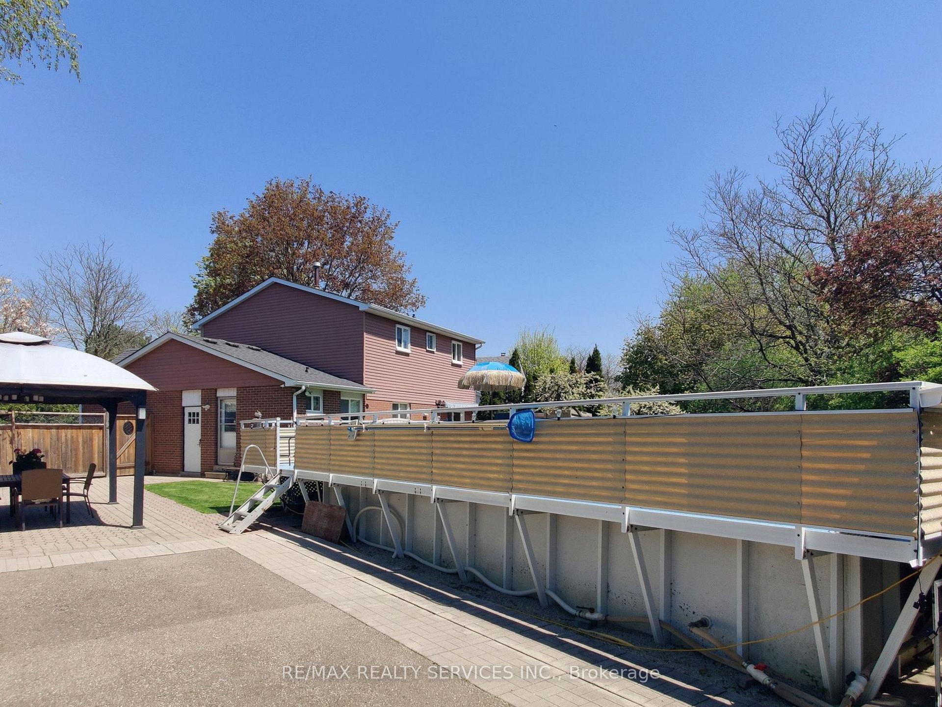 Photo 37 of 90 Jill Crescent, Brampton, Northgate — HOMEH