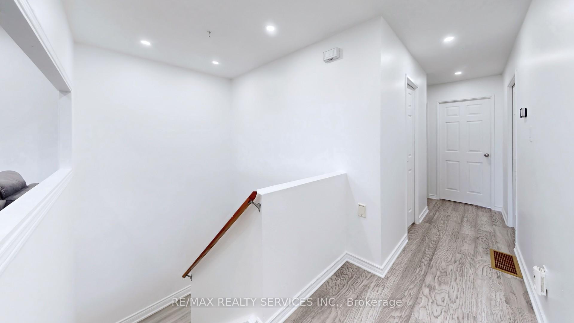 Photo 9 of 46 Gainsborough Road, Brampton, Northgate — HOMEH
