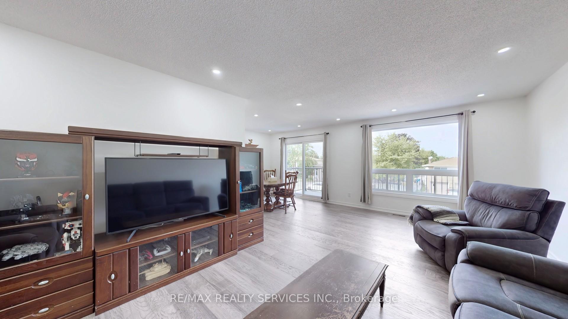 Photo 11 of 46 Gainsborough Road, Brampton, Northgate — HOMEH