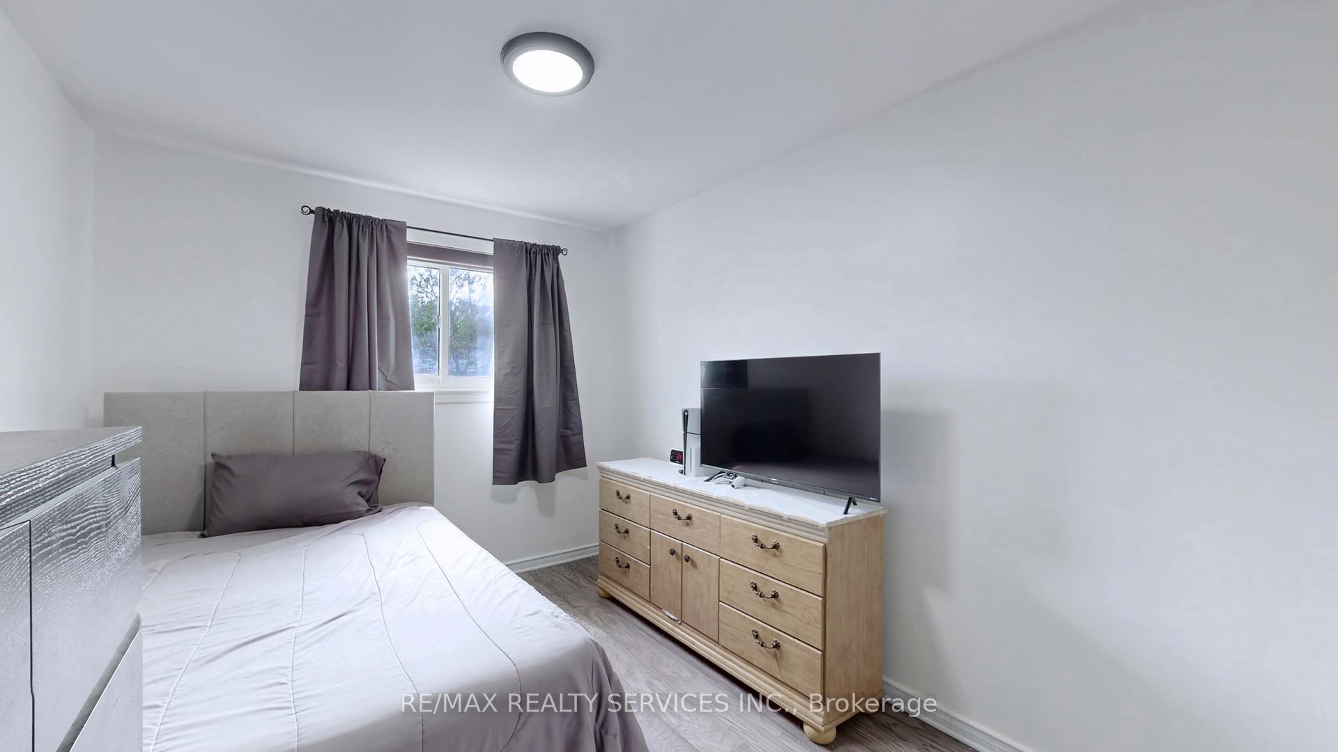 Photo 14 of 46 Gainsborough Road, Brampton, Northgate — HOMEH