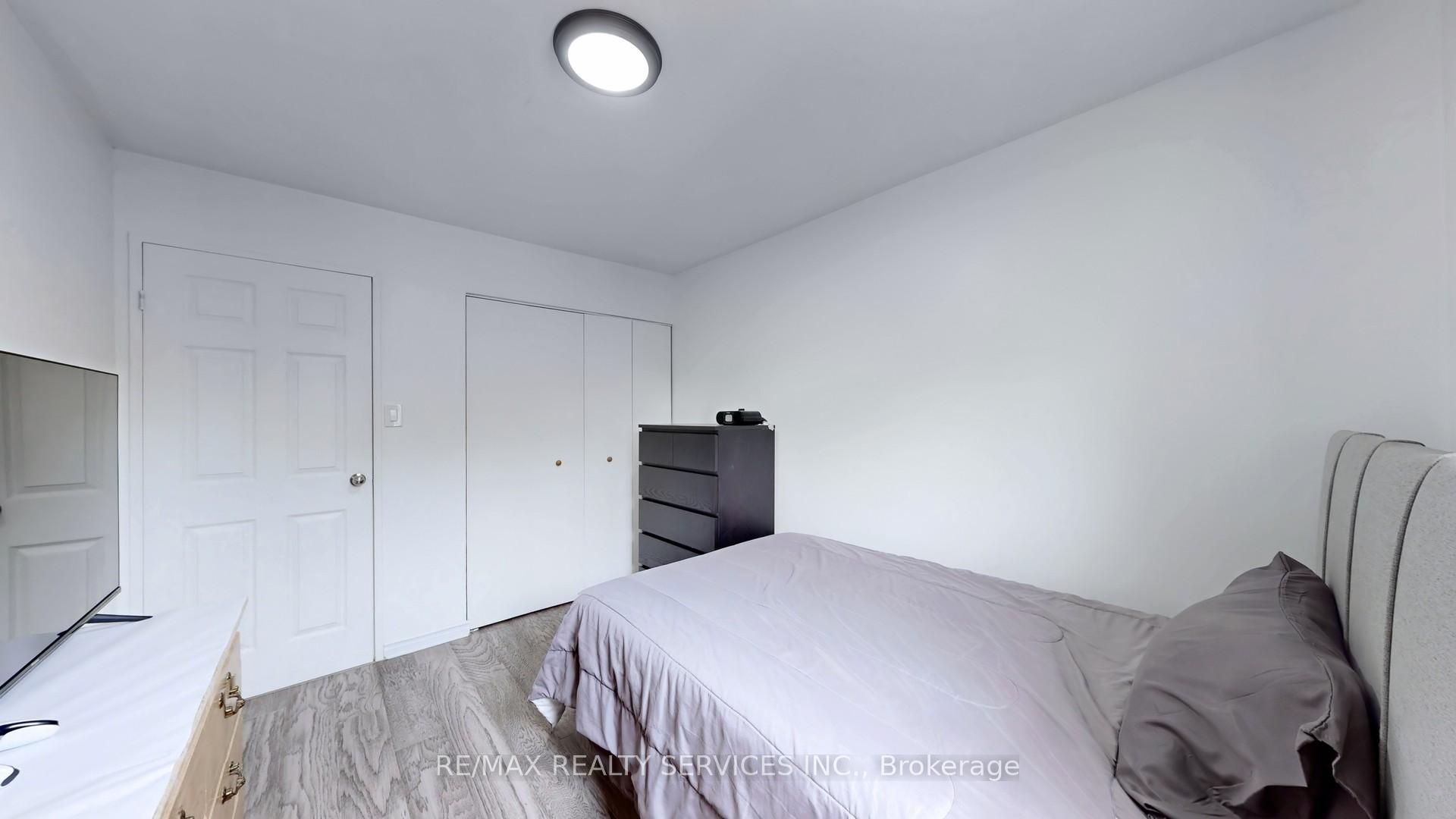 Photo 24 of 46 Gainsborough Road, Brampton, Northgate — HOMEH